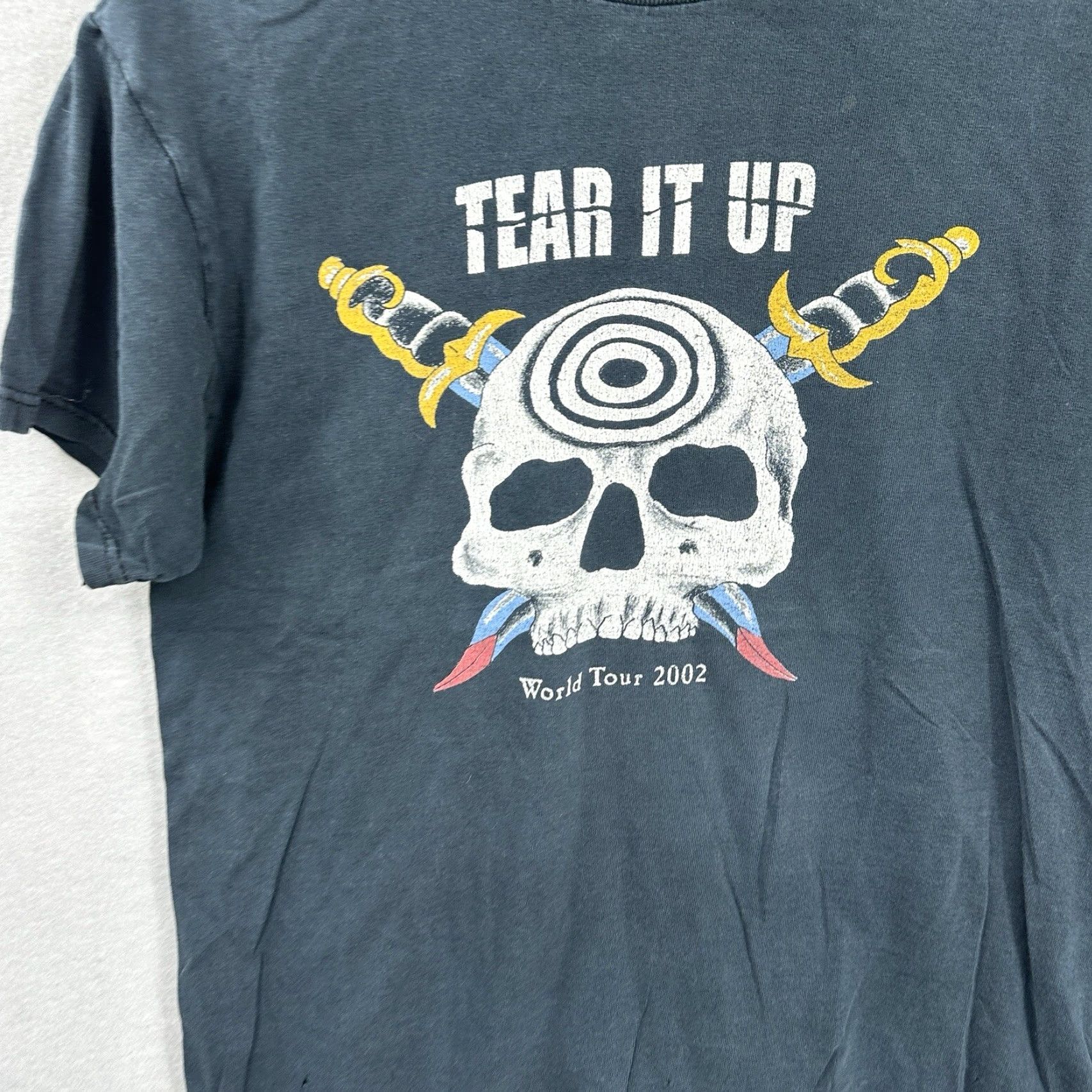 Vintage VINTAGE NO TAG Shirt Mens M Black T-Shirt Rock Band Tear It Up Tour 2000s Punk Skatercore 90s Theme Men Size US M / EU 48-50 / 2 - 6 Thumbnail