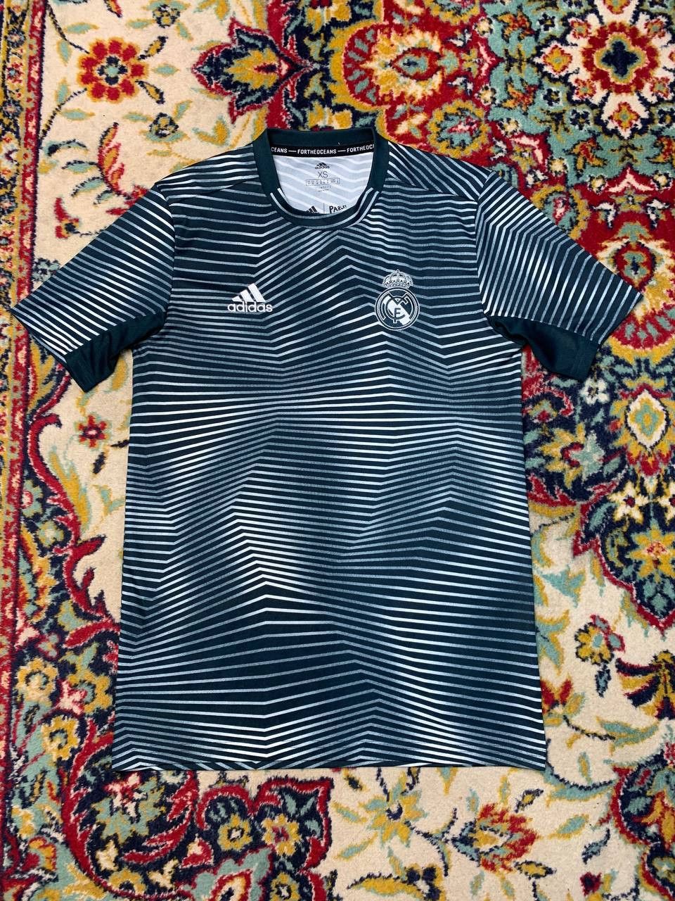 Adidas Adidas Soccer Real Madrid Pre Match Training Jersey Size US XS / EU 42 / 0 - 1 Thumbnail