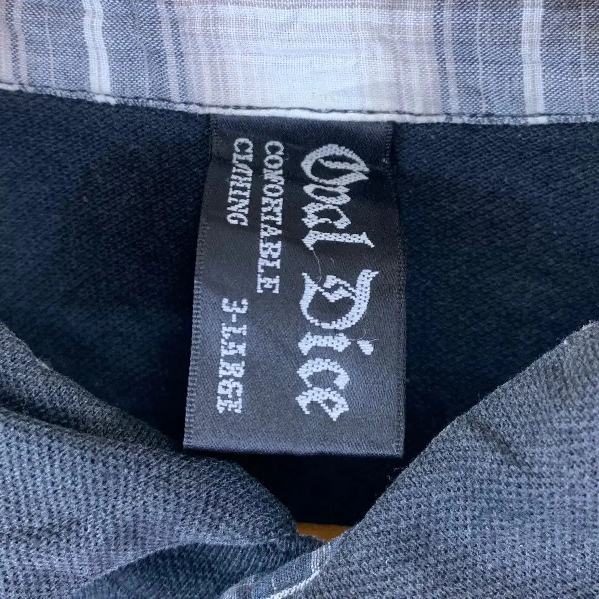 Vintage Vintage OVAL DICE JAPAN Skull Bones Punk Card Polo Tee Shirt Size US XXL / EU 58 / 5 - 7 Thumbnail
