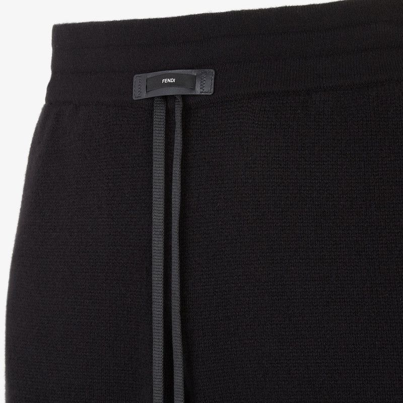 Fendi o1B3y1r0526 Jogger & Sweatpant in Black Size US 34 / EU 50 - 3 Thumbnail