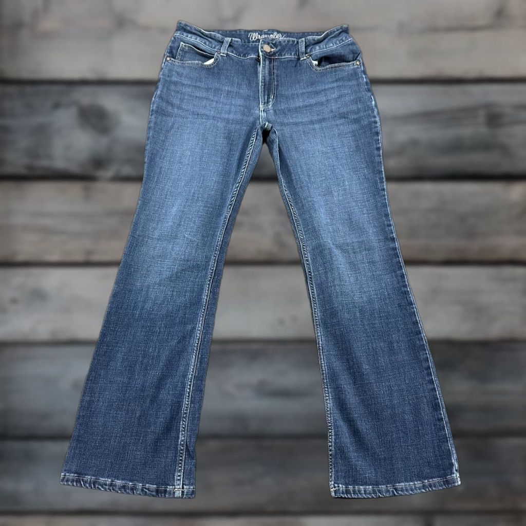 Wrangler Wrangler Jeans Womens 13x32 Blue Bootcut Regular Dark Wash Stretch Denim 5-Pocket Cowboy Jeans Mens Girls Boys Size 34" / US 12 / IT 48 - 1 Thumbnail