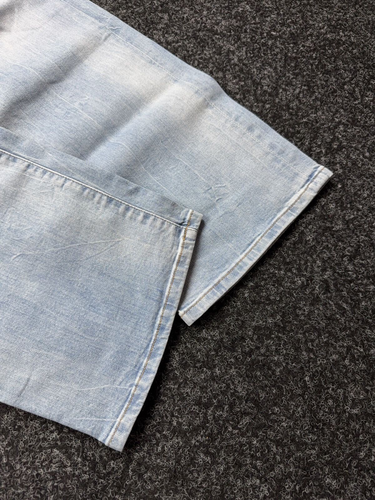 Diesel Luxury 00s Diesel Industry Widee Light Wash Y2K Denim Jeans Size 26" / US 2 / IT 38 - 4 Thumbnail