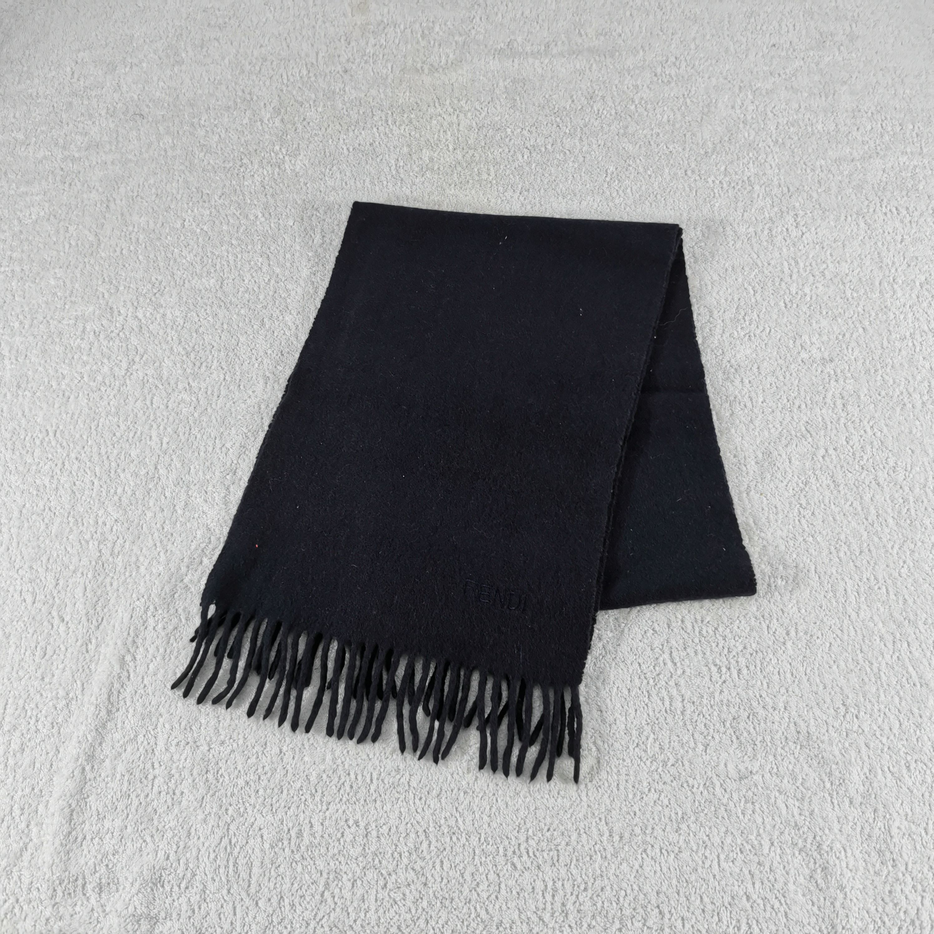 Fendi Vintagfe Fendi Scarf Muffler Fringe Winter Scarves Size ONE SIZE - 3 Thumbnail