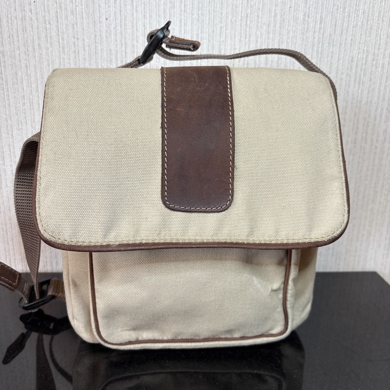 Tilley Tilley Endurables The Town Bag Canvas Leather Crossbody Trav Size ONE SIZE - 2 Thumbnail