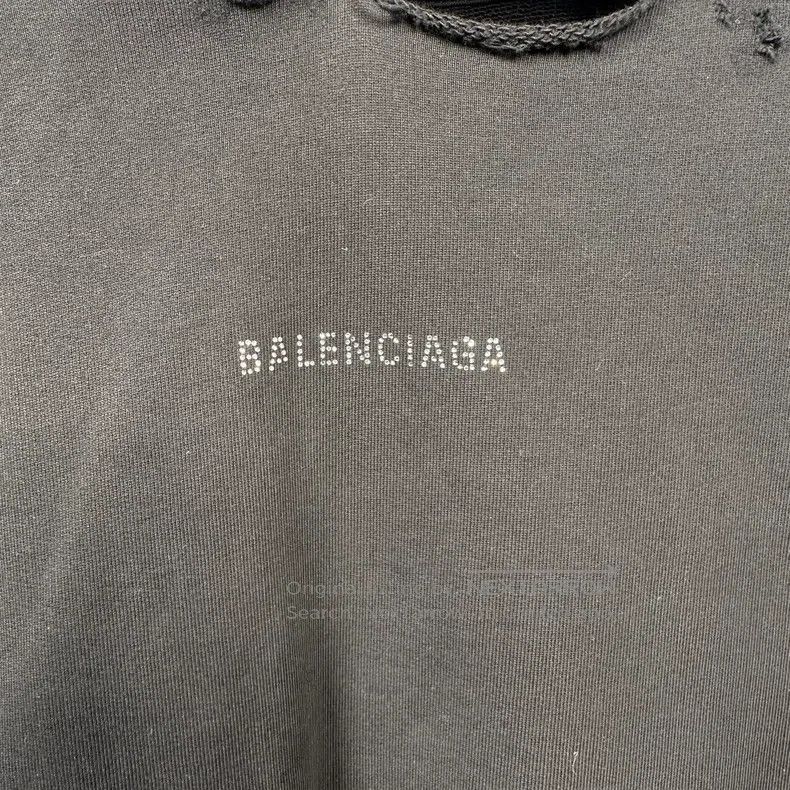 Balenciaga Balenciaga Black distressed front and back crystal logo ho Size US S / EU 44-46 / 1 - 5 Thumbnail