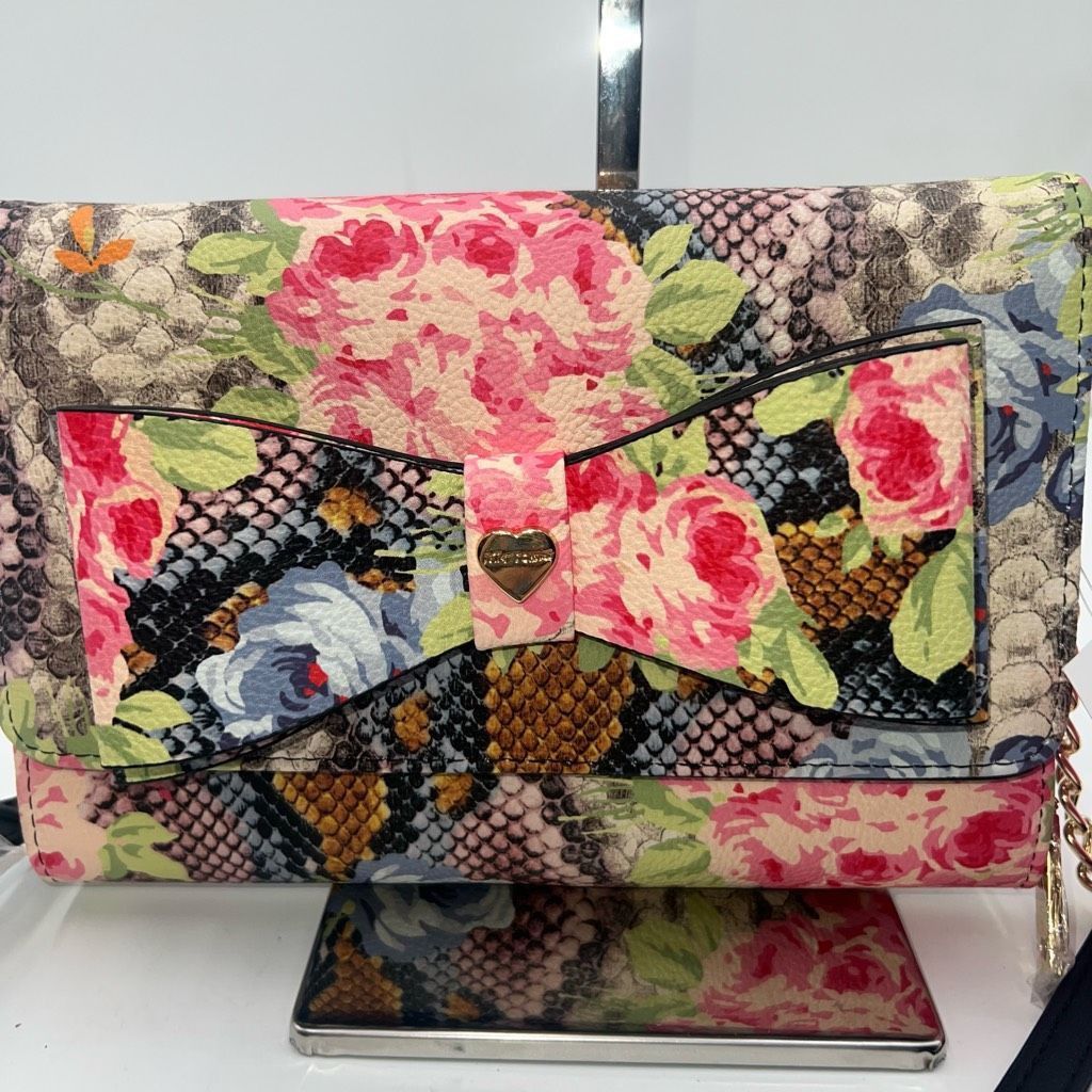Betsey Johnson Betsey Johnson Dani Floral Printed Crossbody with Bow Size ONE SIZE - 2 Thumbnail