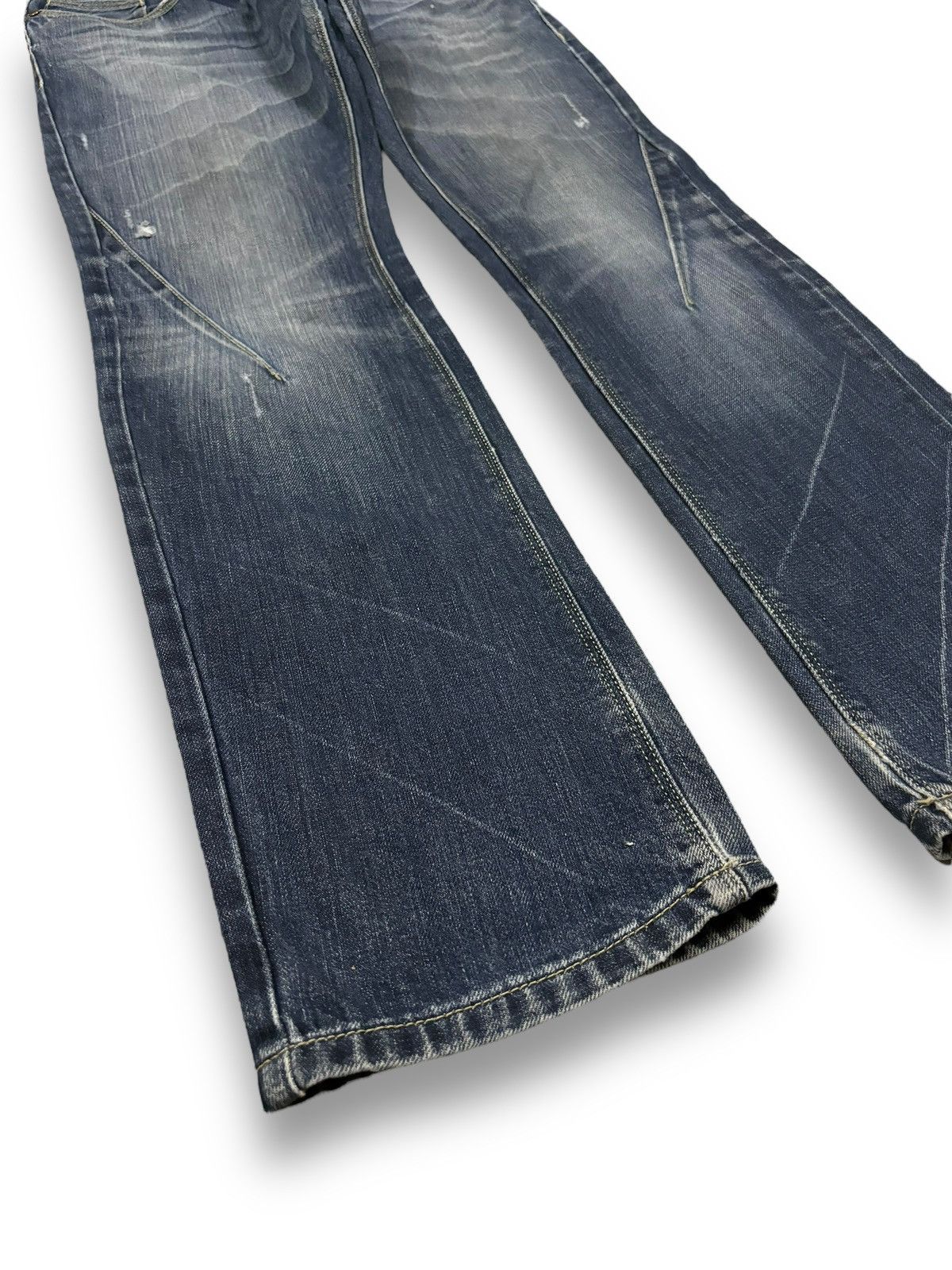 Number (N)ine Japanese Brand Whiskers Distressed Jeans Number (N)ine Style Size US 32 / EU 48 - 8 Thumbnail