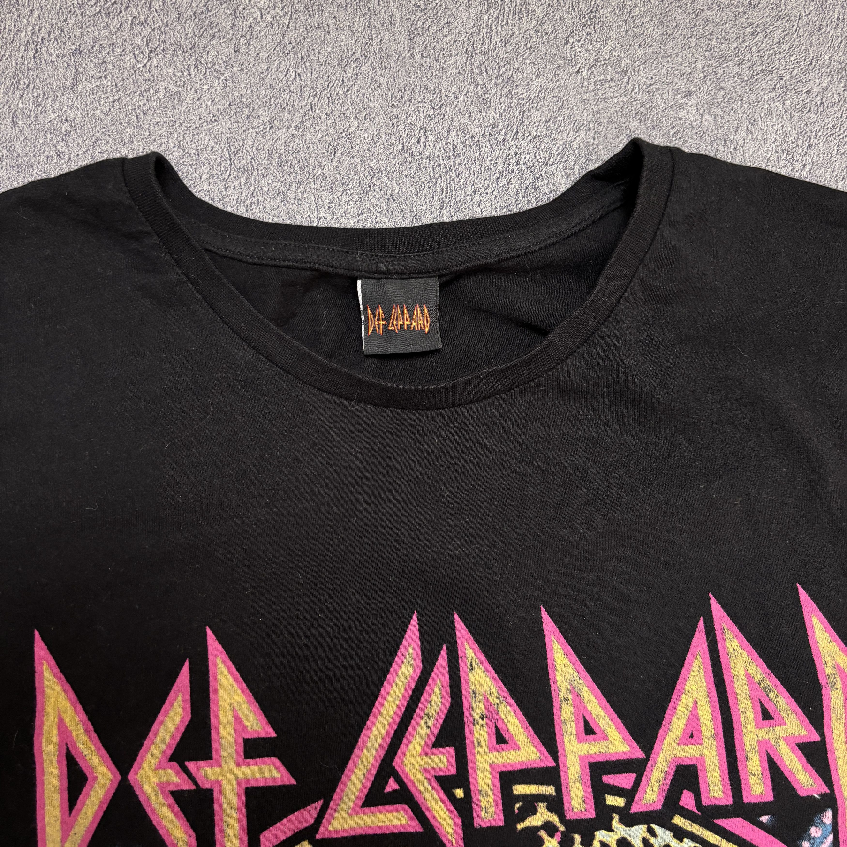 Band Tees Def Leppard Shirt 2XL Tour Concert Rock Band Tee Music Merch Size US XXL / EU 58 / 5 - 5 Thumbnail