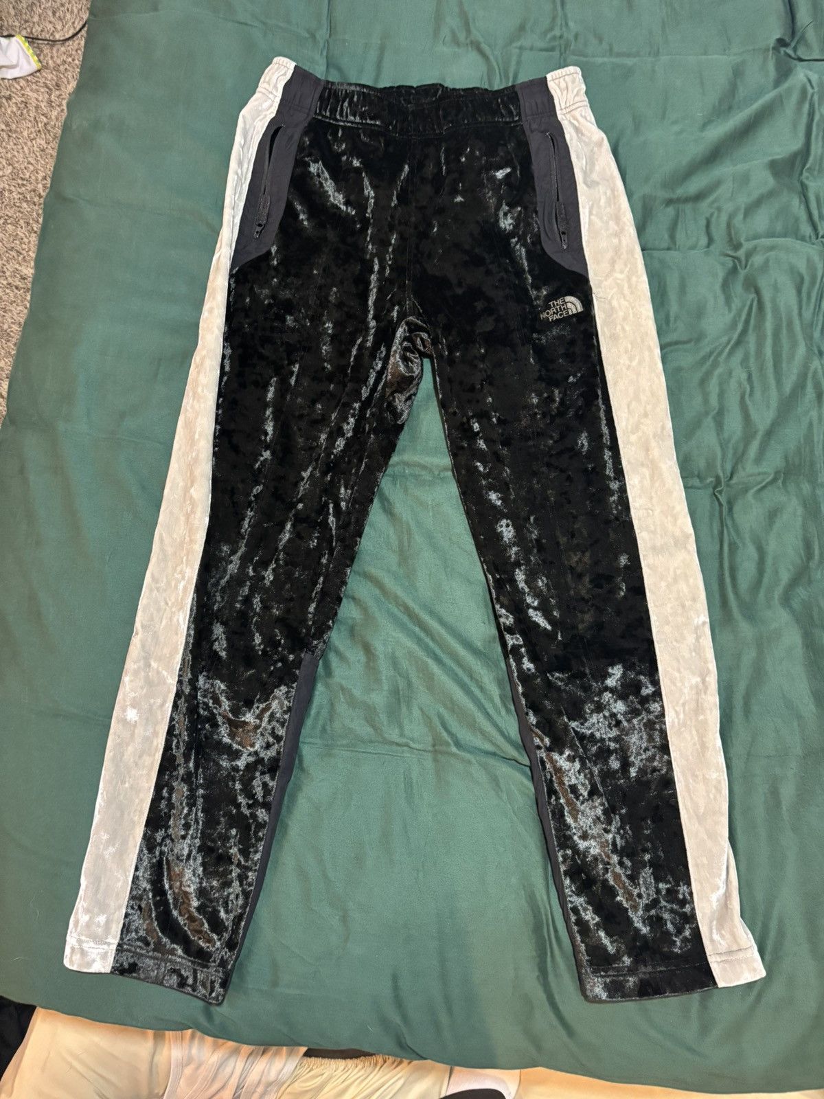 The North Face North Face Black label velvet pants Size US 32 / EU 48 - 1 Thumbnail
