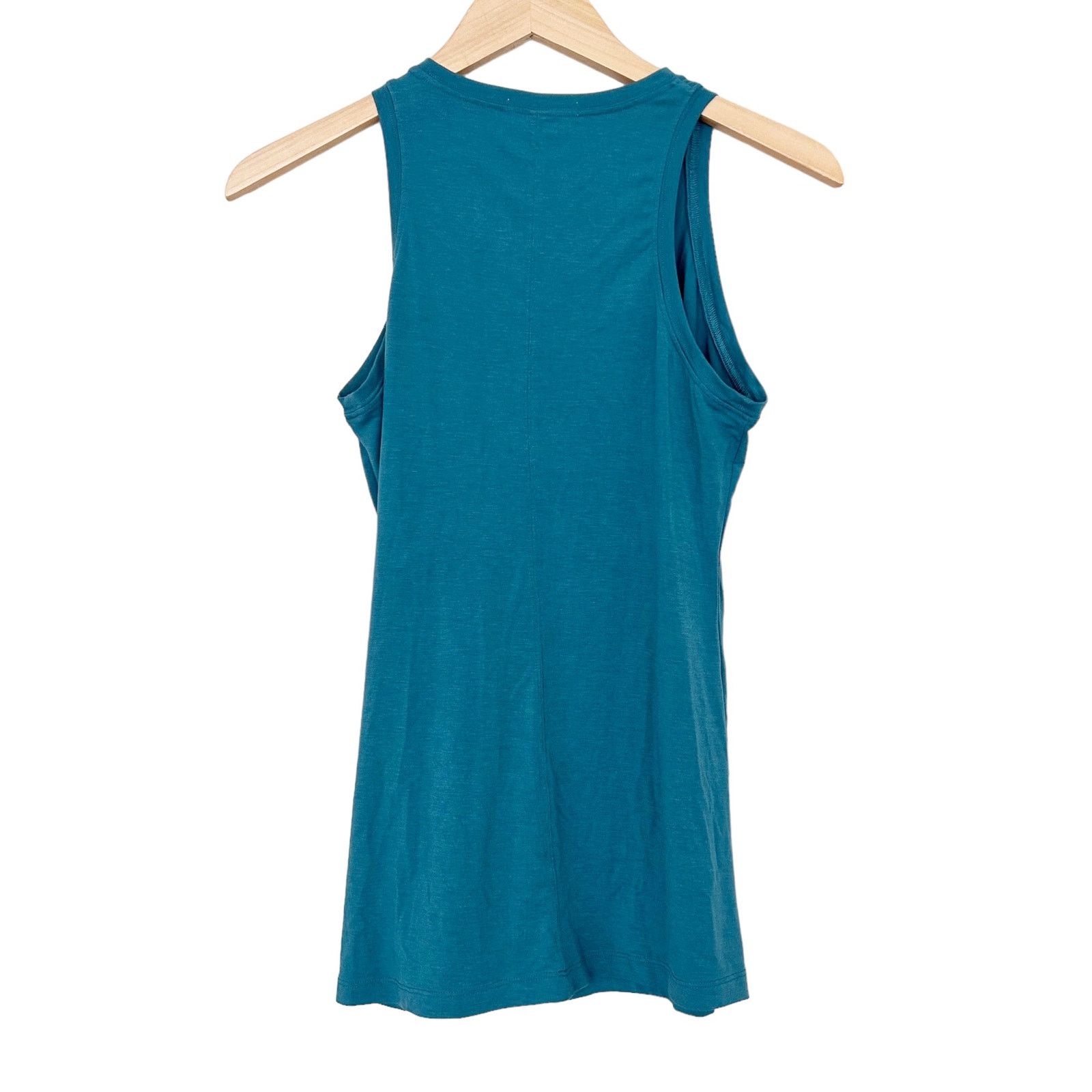 Athleta Athleta Green Radiate Twist Tank Top Sz XS Size XS / US 0-2 / IT 36-38 - 6 Thumbnail