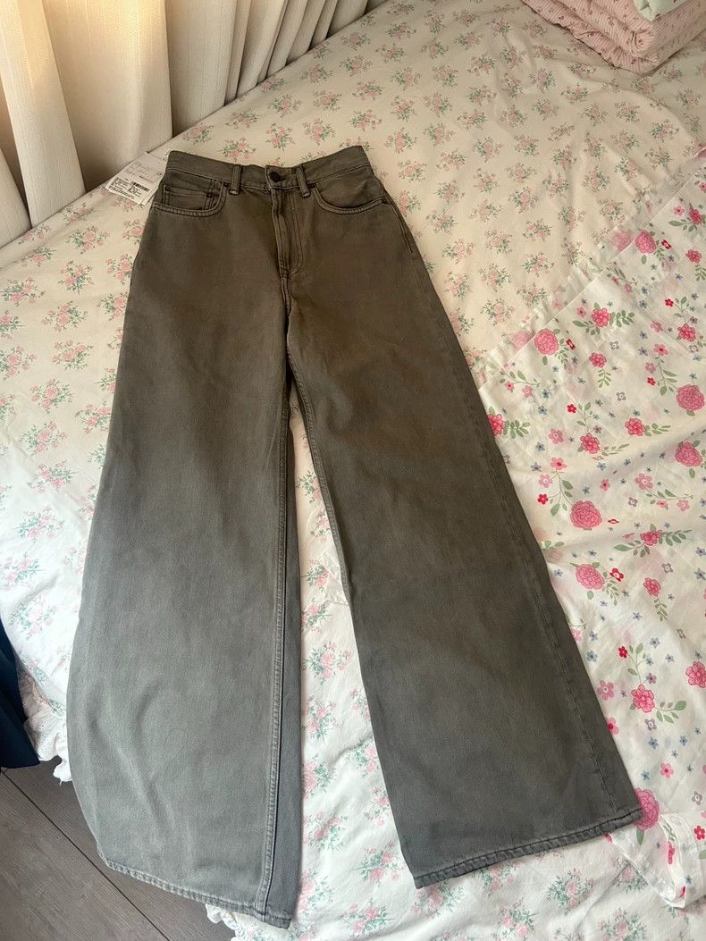 Acne Studios Acne studios Washed grey micro-cropped jeans 2502-Nextarrow Size US 30 / EU 46 - 8 Thumbnail