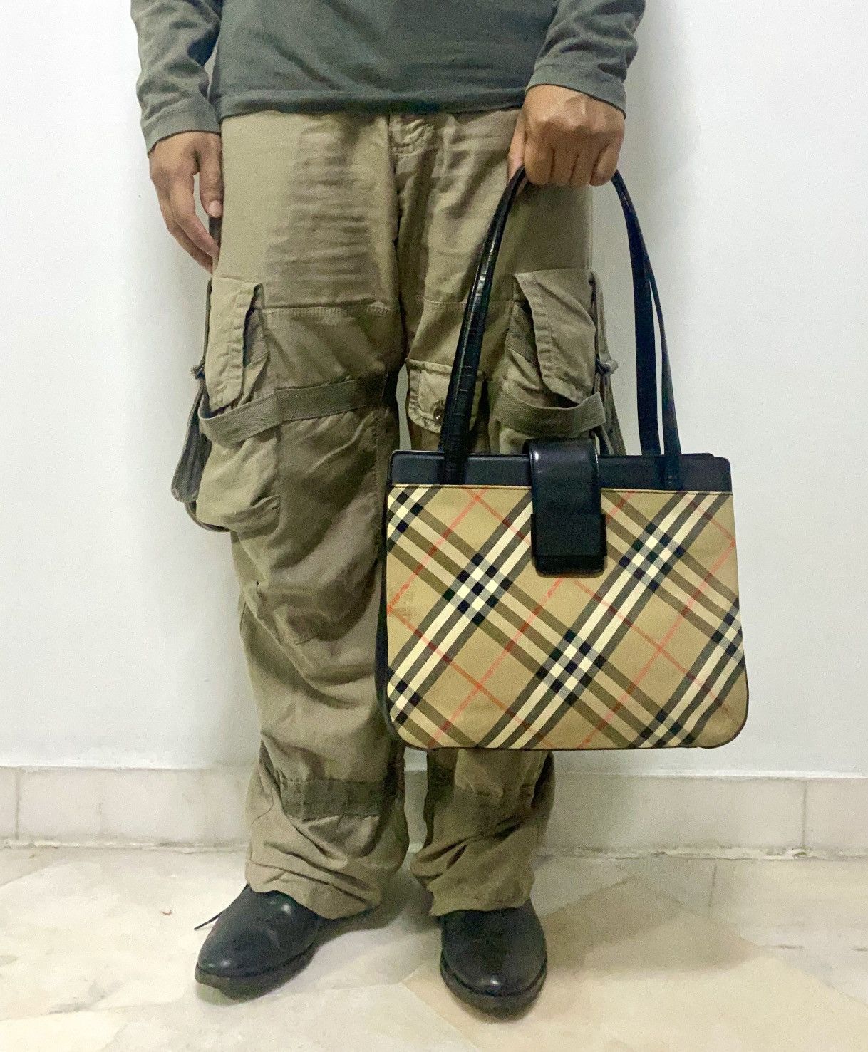 Burberry Vintage Burberrys of London Nova check handbag Size ONE SIZE - 11 Thumbnail