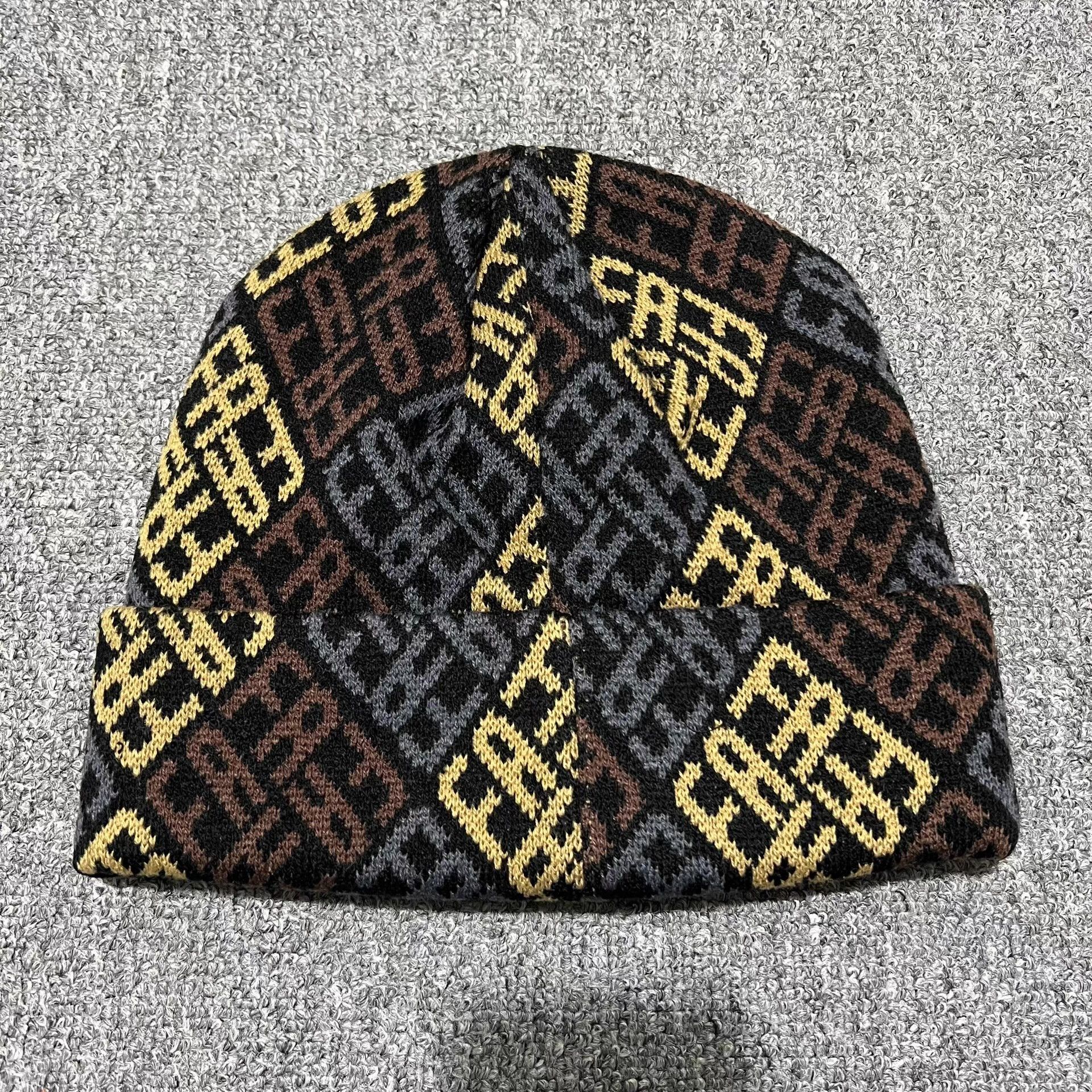 Fucking Awesome Fucking Awesome Old Money Style Knitted Beanie。 Q7 Size ONE SIZE - 6 Thumbnail