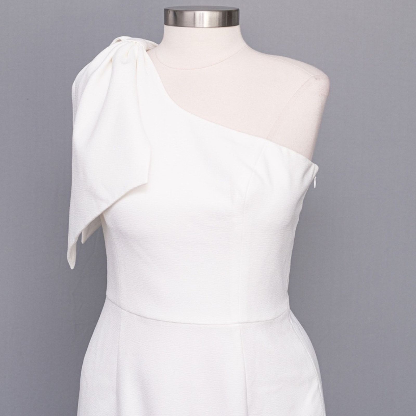 Dress the Population Dress The Population. One Shoulder Bow Dress. Size L / US 10 / IT 46 - 8 Thumbnail