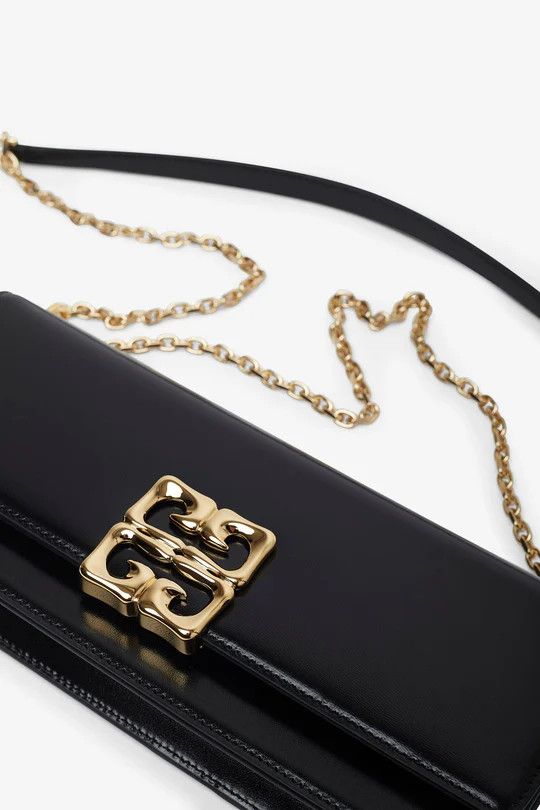 Givenchy o1srvl11e0625 Size:OS/4G Small Chain Black Clutch in Black Size ONE SIZE - 6 Thumbnail