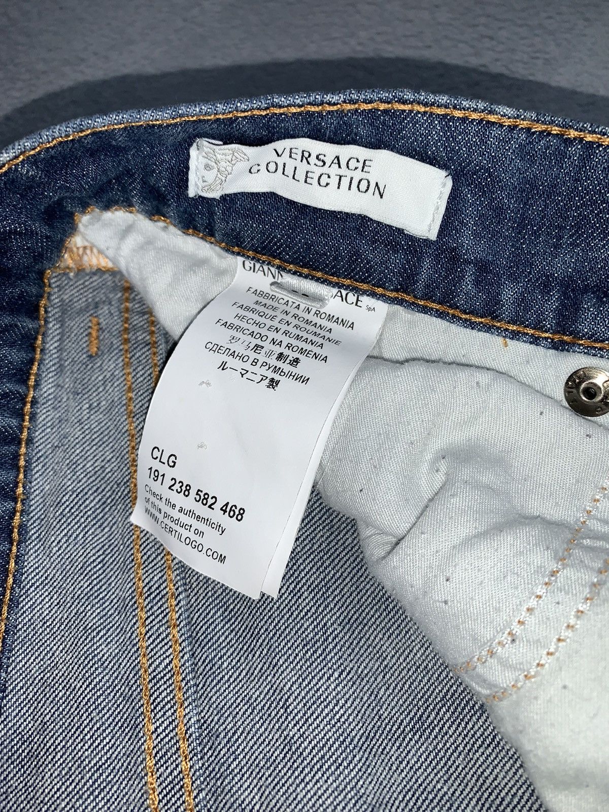 Versace Jeans Couture Vintage Y2K Versace faded straight denim jeans 32 Size US 32 / EU 48 - 10 Thumbnail