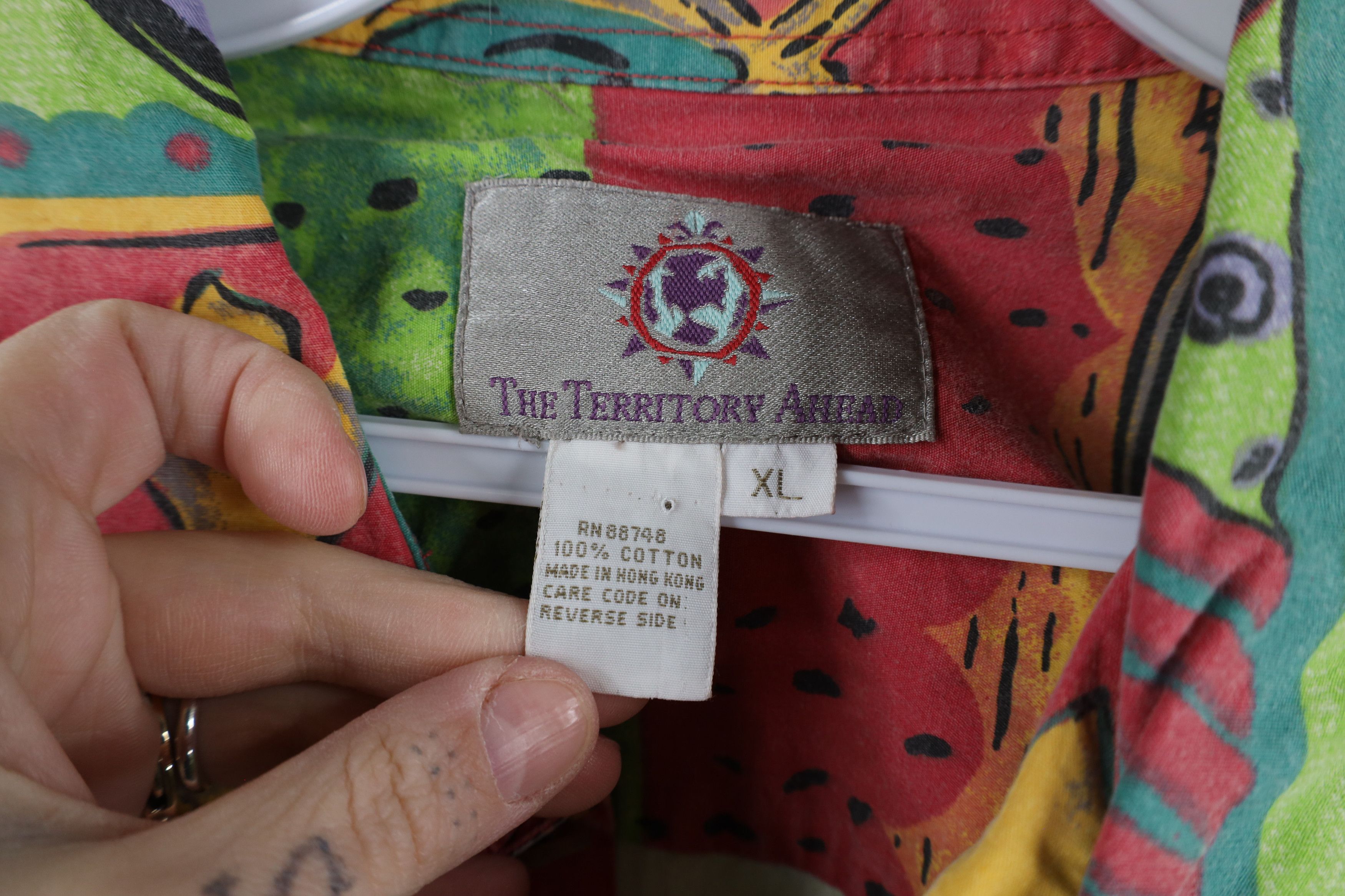 Vintage Vintage 90s Streetwear Rainbow Short Sleeve Button Shirt Size US XL / EU 56 / 4 - 8 Thumbnail