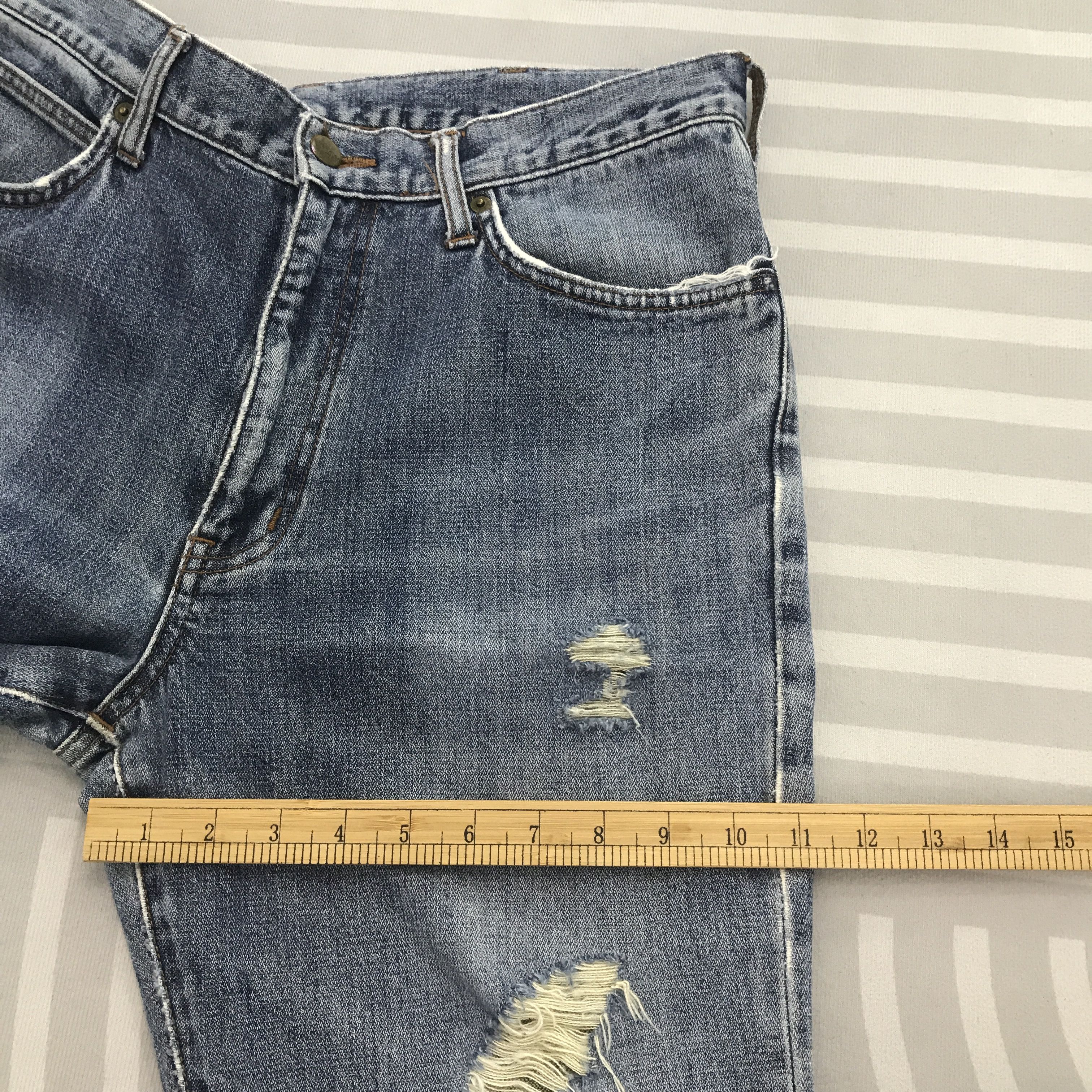 Vintage × Wrangler Flare Wrangler Distressed denim Bootcut design jeans pants Size US 31 - 9 Thumbnail