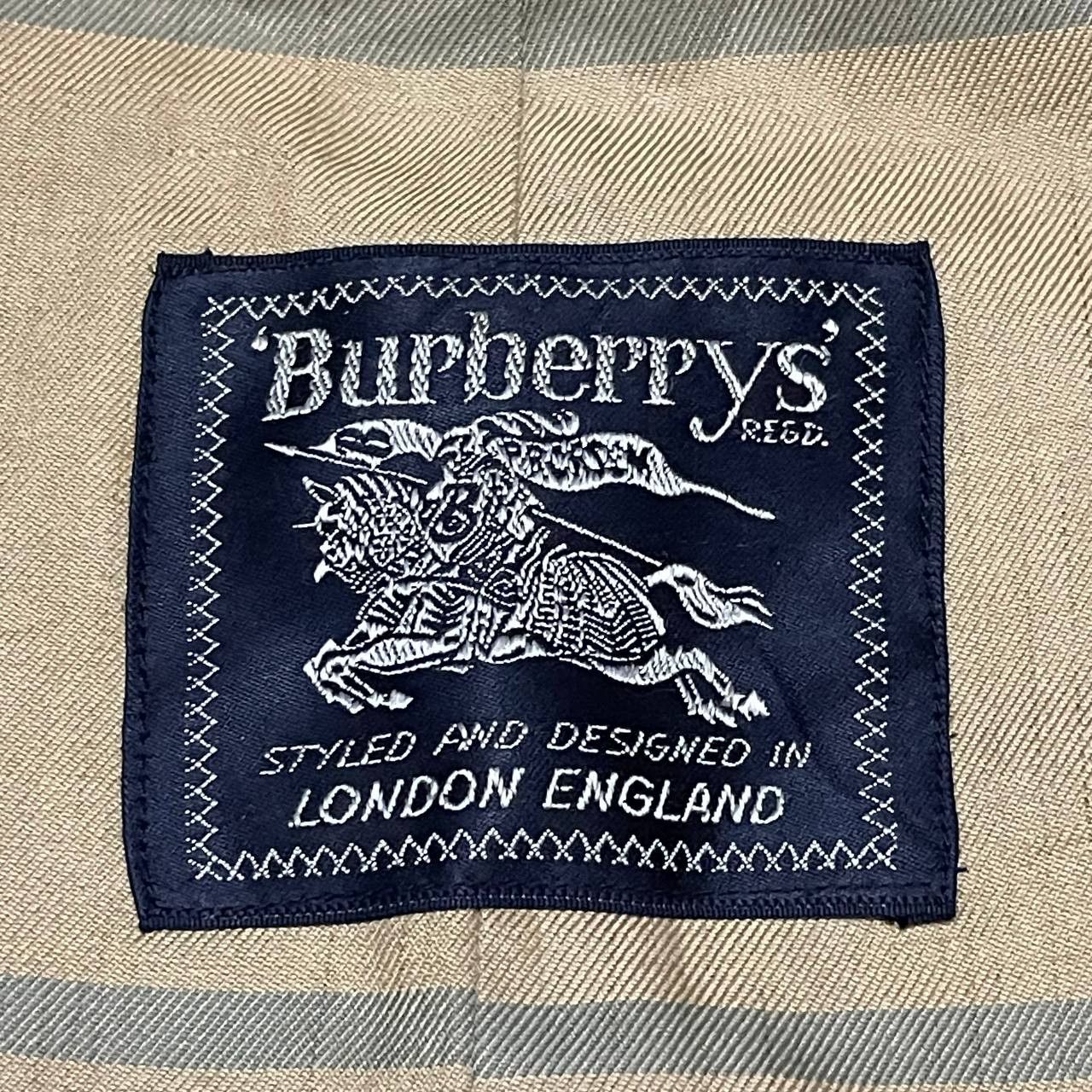 Burberry Vintage Burberry Trench Coat Double Breasted Size US M / EU 48-50 / 2 - 14 Thumbnail