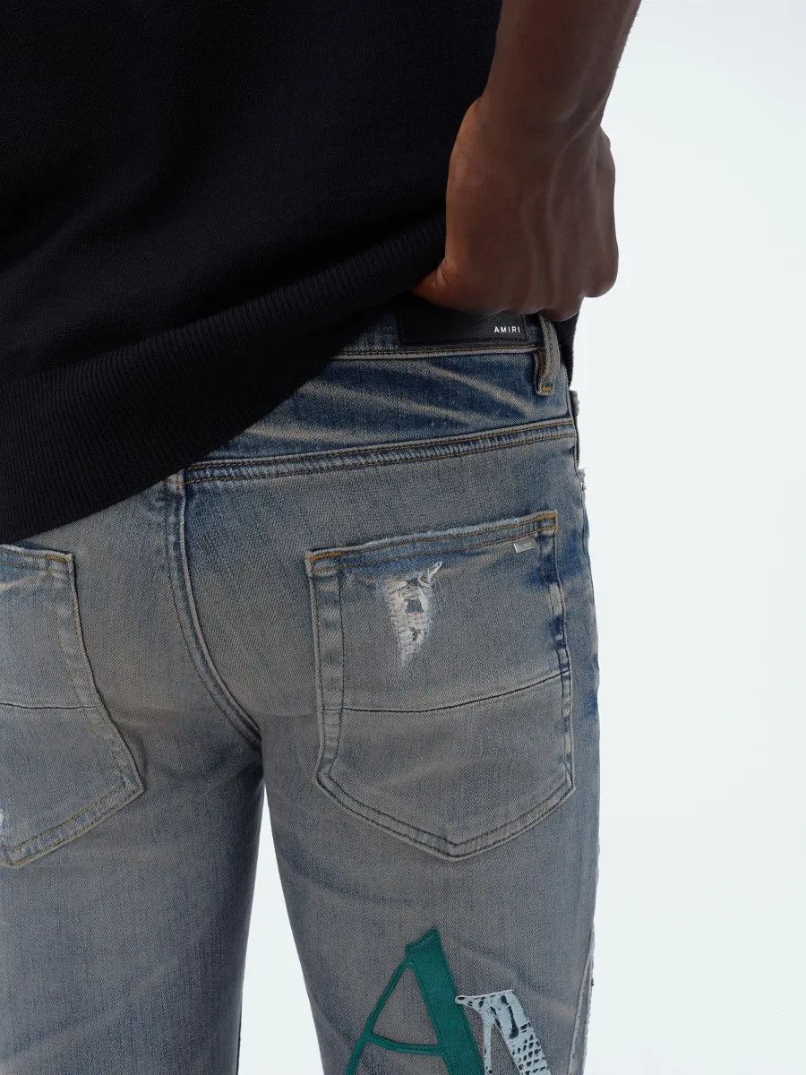 Amiri o1gr1nt0525 Leather Staggered Logo Jeans in Vintage Indigo Size US 31 - 8 Thumbnail
