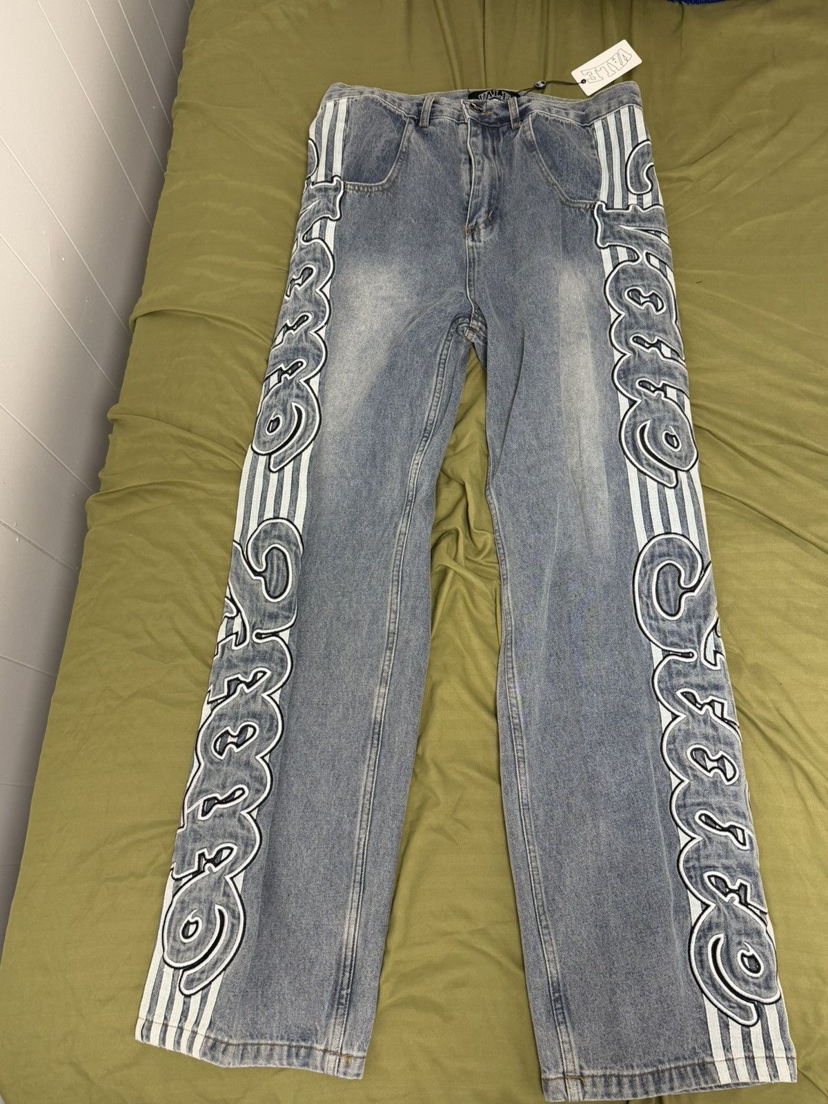 Vale Vale STONE WASH BLUE INSIGNIA DENIM Size US 32 / EU 48 - 1 Thumbnail