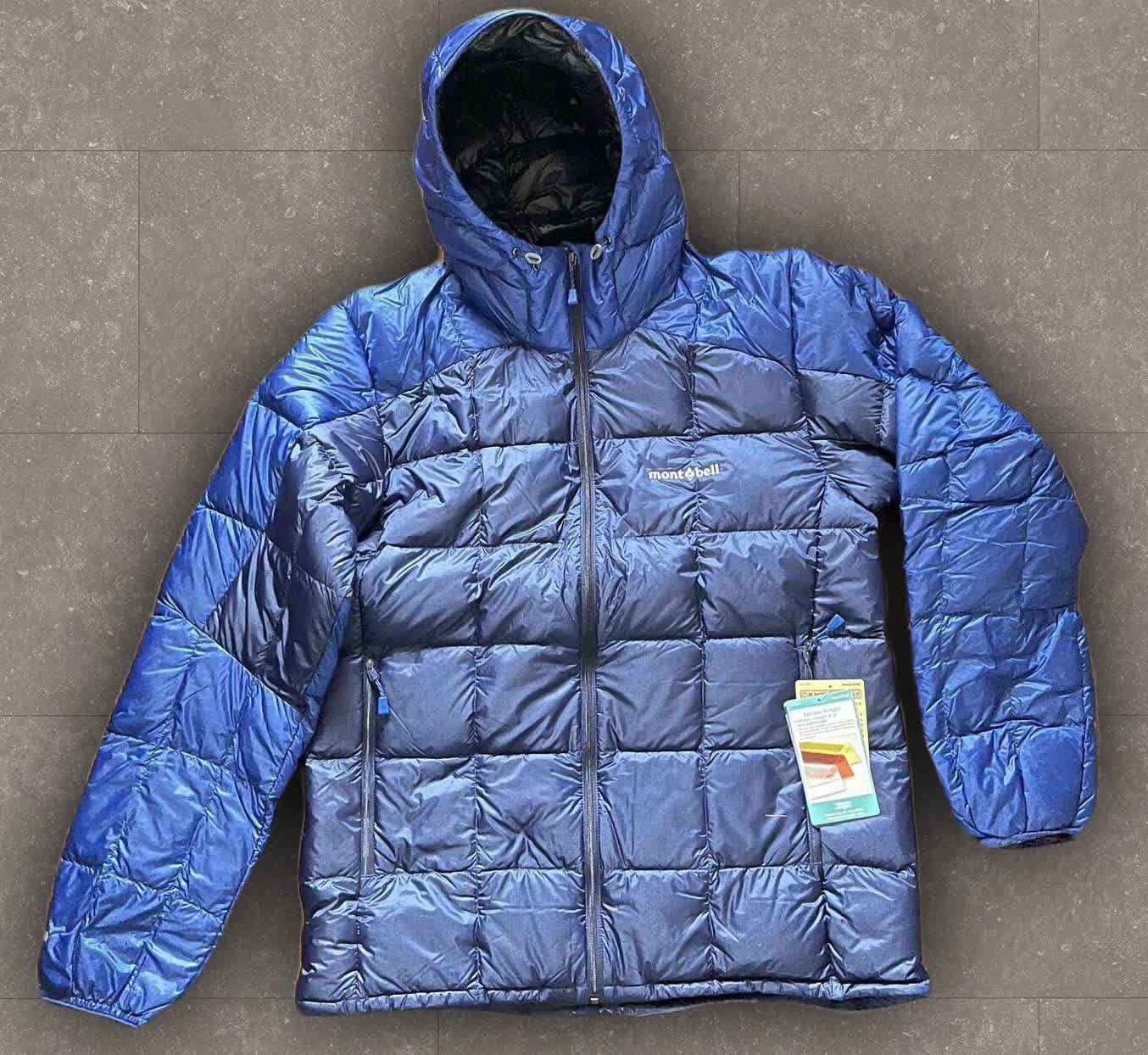 image of Montbell Pufferjacket Superior Down Parka in Navy, Men's (Size Medium)