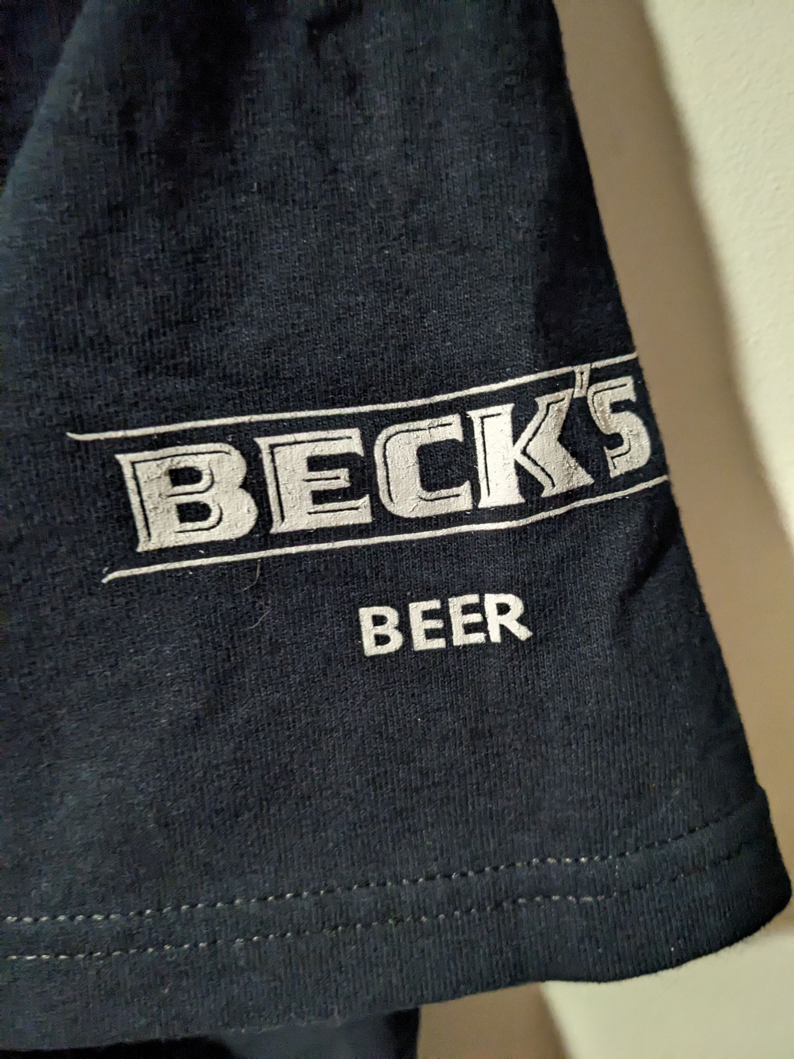 Anvil Vintage Y2K The World's Perfect Pair Beck's Beer T-Shirt Size US XL / EU 56 / 4 - 3 Thumbnail