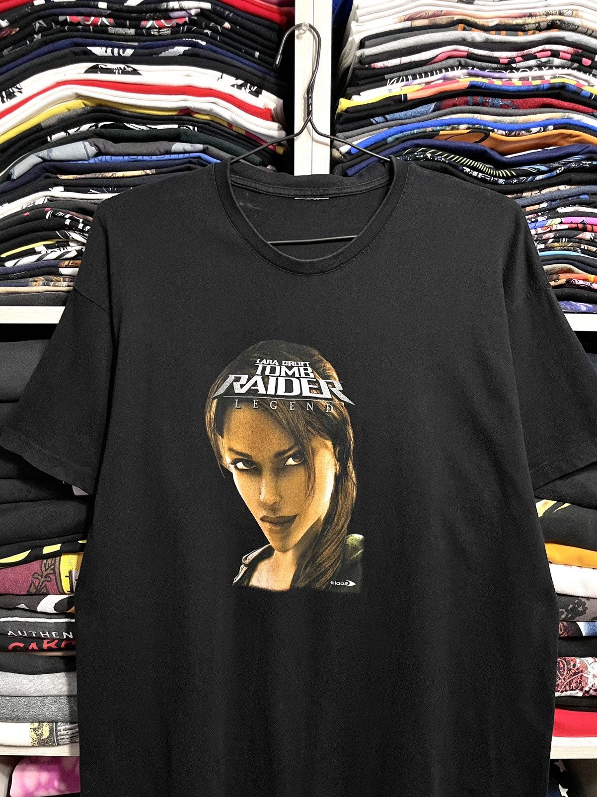 Vintage Vintage Y2K Lara Croft Tomb Raider Video Game Promo T-Shirt Size US XL / EU 56 / 4 - 1 Thumbnail