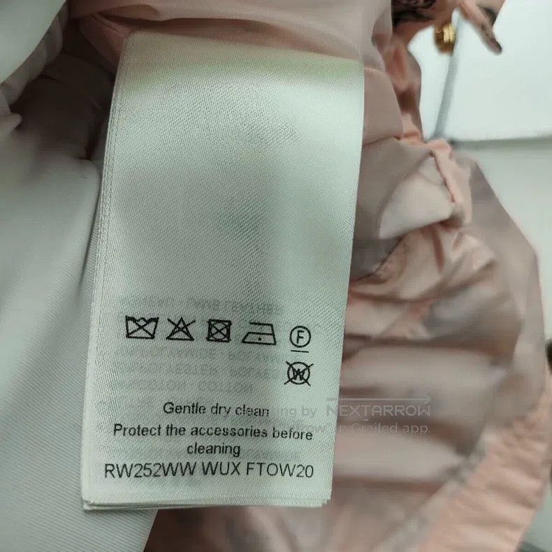 Louis Vuitton Louis Vuitton Nylon printed hooded jacket Size XS / US 0-2 / IT 36-38 - 6 Thumbnail