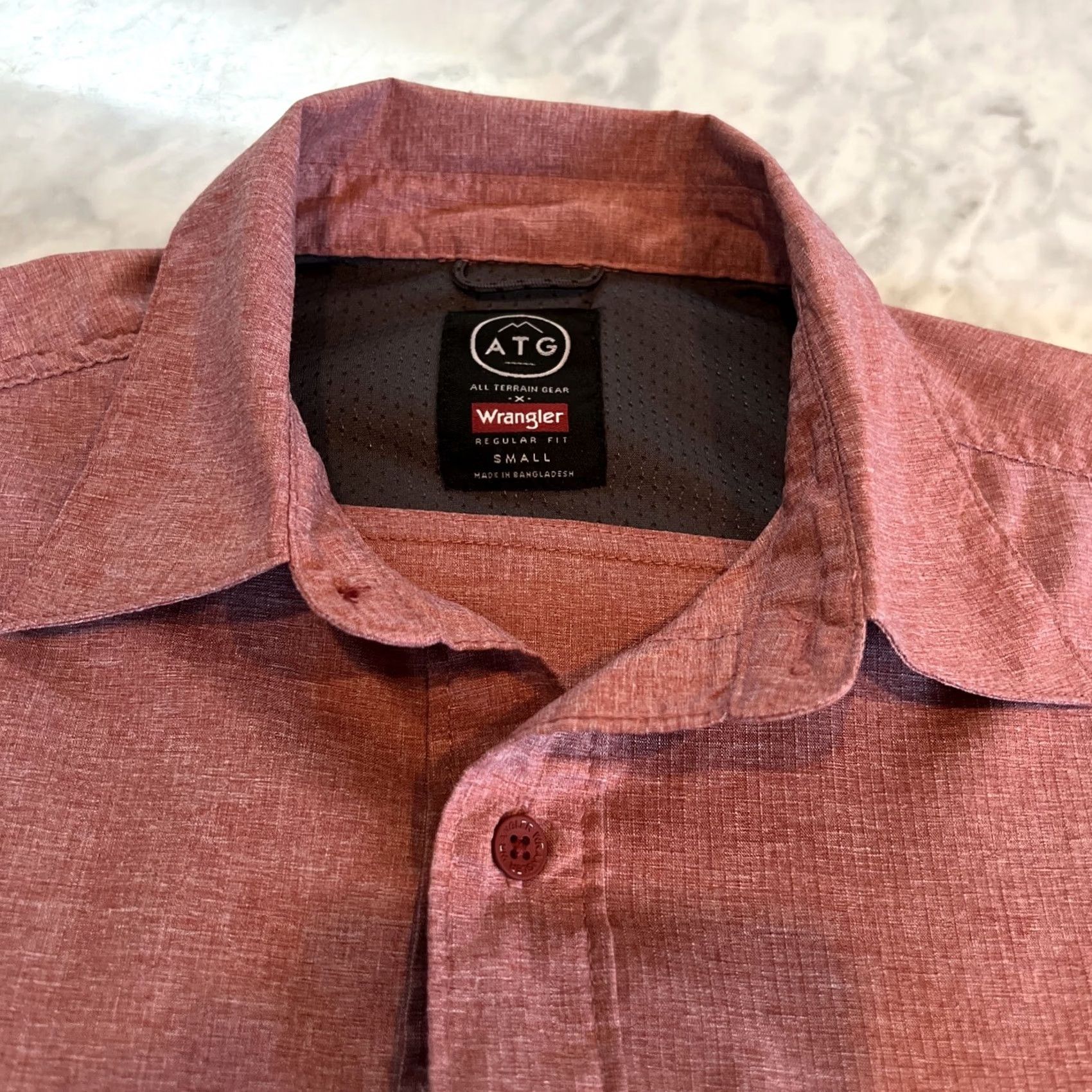 Wrangler Wrangler ATG Shirt Men’s Small Short Sleeve Button-Up Lightweight Outdoor Red Size US S / EU 44-46 / 1 - 3 Thumbnail