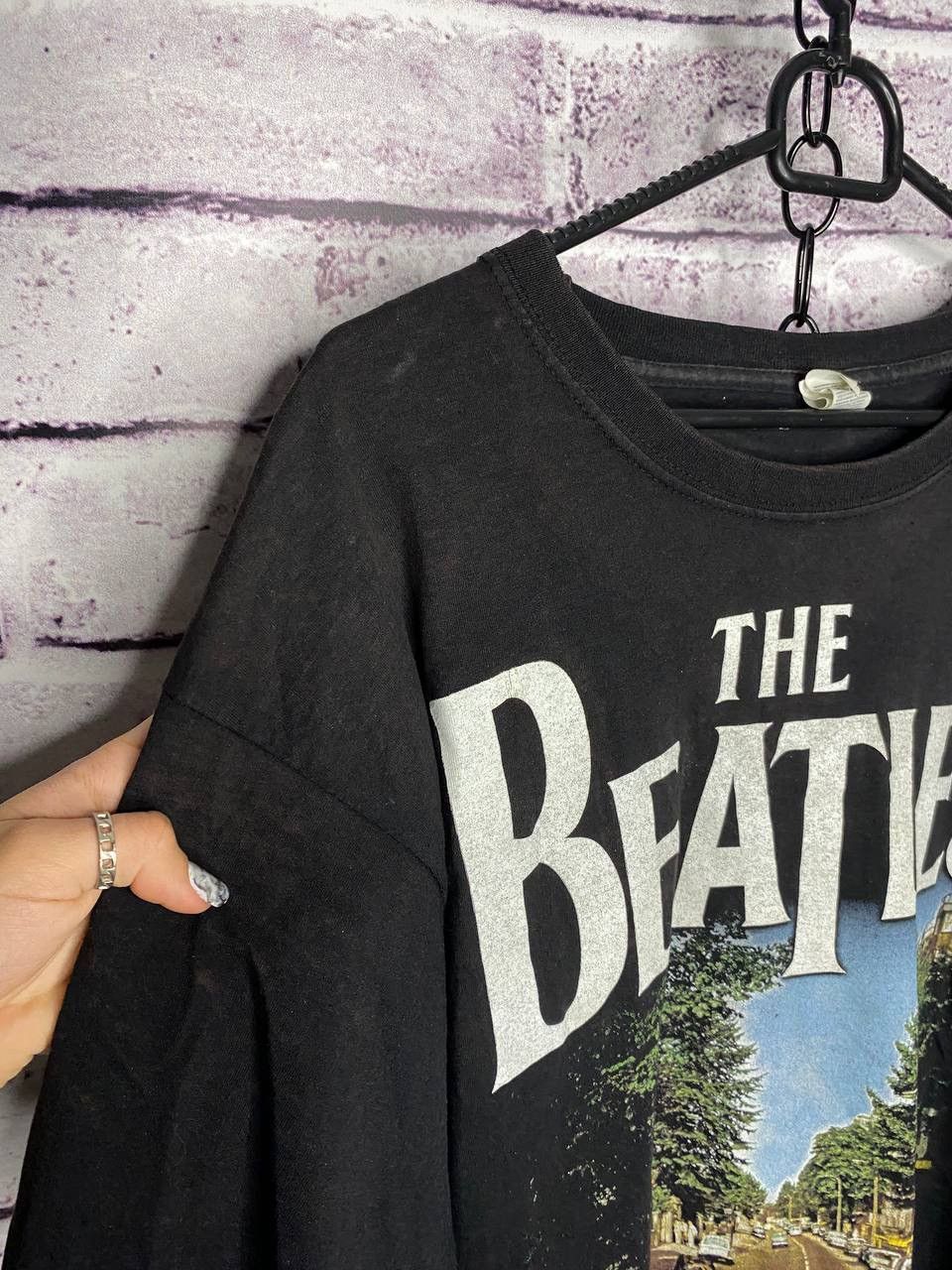 Band Tees MENS T-shirt Vintage Y2K the Beatles Abbey Roads STREETWEAR Size US XL / EU 56 / 4 - 5 Thumbnail
