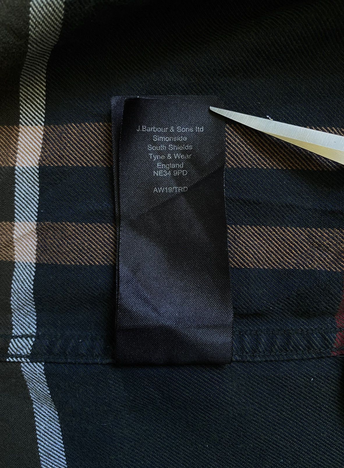 Barbour Barbour Dunoon AW19 Tartan Plaid Checkered ShortSleeve Shirt Size US M / EU 48-50 / 2 - 23 Thumbnail