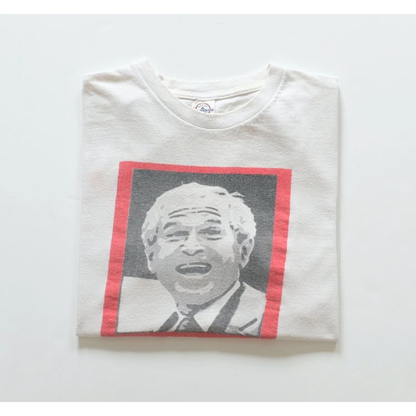 Vintage VINTAGE PRESIDENT GEORGE W BUSH FUNNY VTG Y2K 90s HOWS CHANGE GOING? WHITE T SHIRT M Mens Short Sleeve Crew Neck Graphic Print Delta Pro Weight Size US M / EU 48-50 / 2 - 5 Thumbnail