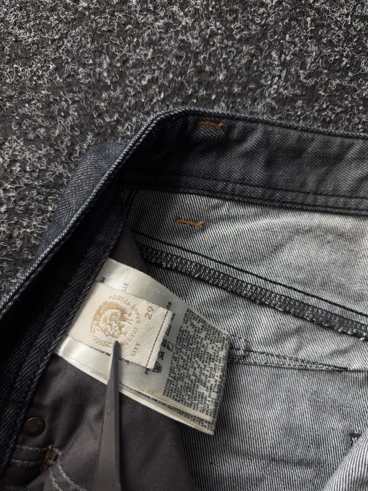 Diesel 00s Designer luxury Diesel Darron Tapered Dark Denim Jeans Size US 30 / EU 46 - 8 Thumbnail