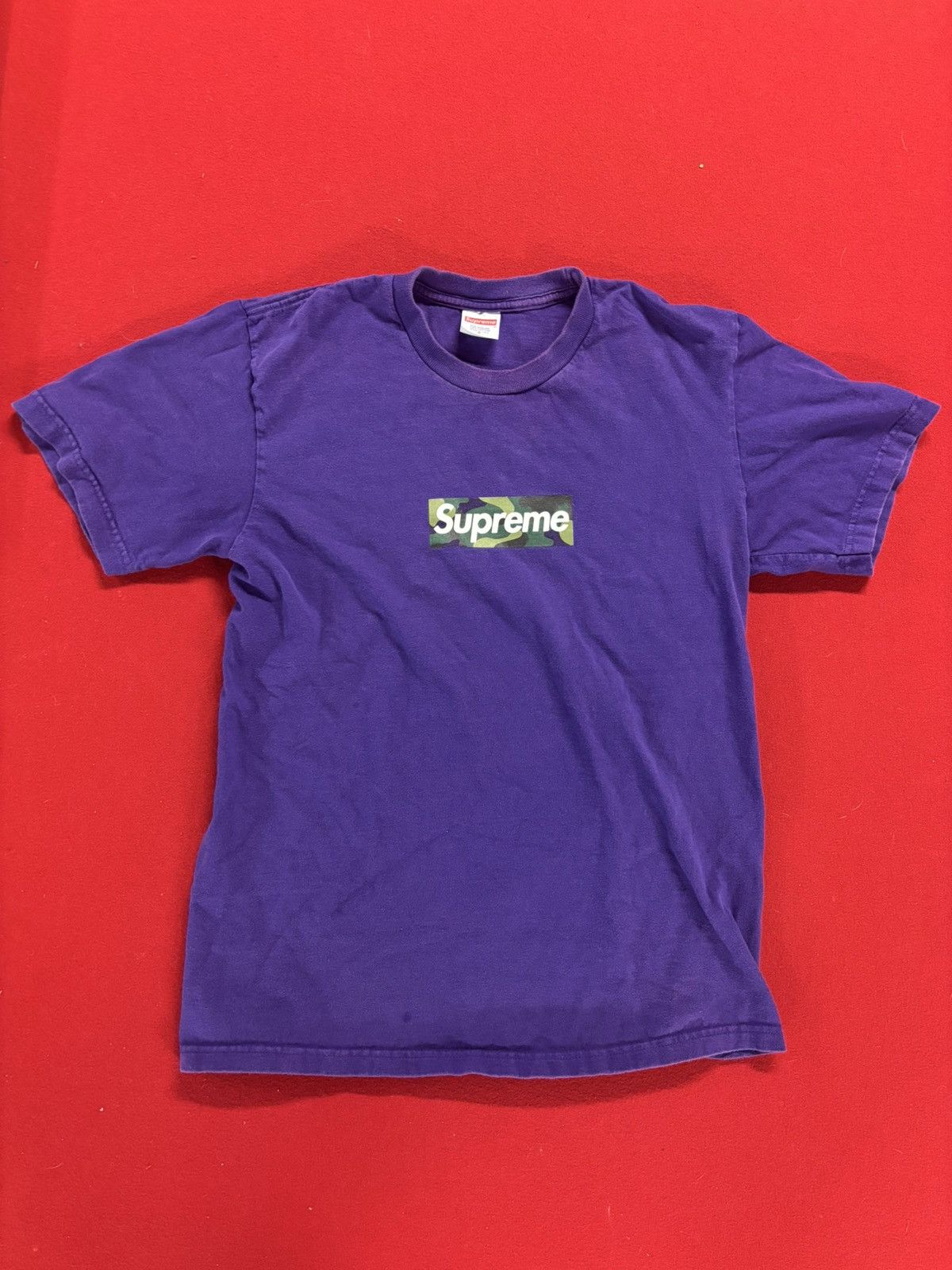 Supreme Supreme FW23 Purple Camo Box Logo Tee Size US S / EU 44-46 / 1 - 1 Thumbnail
