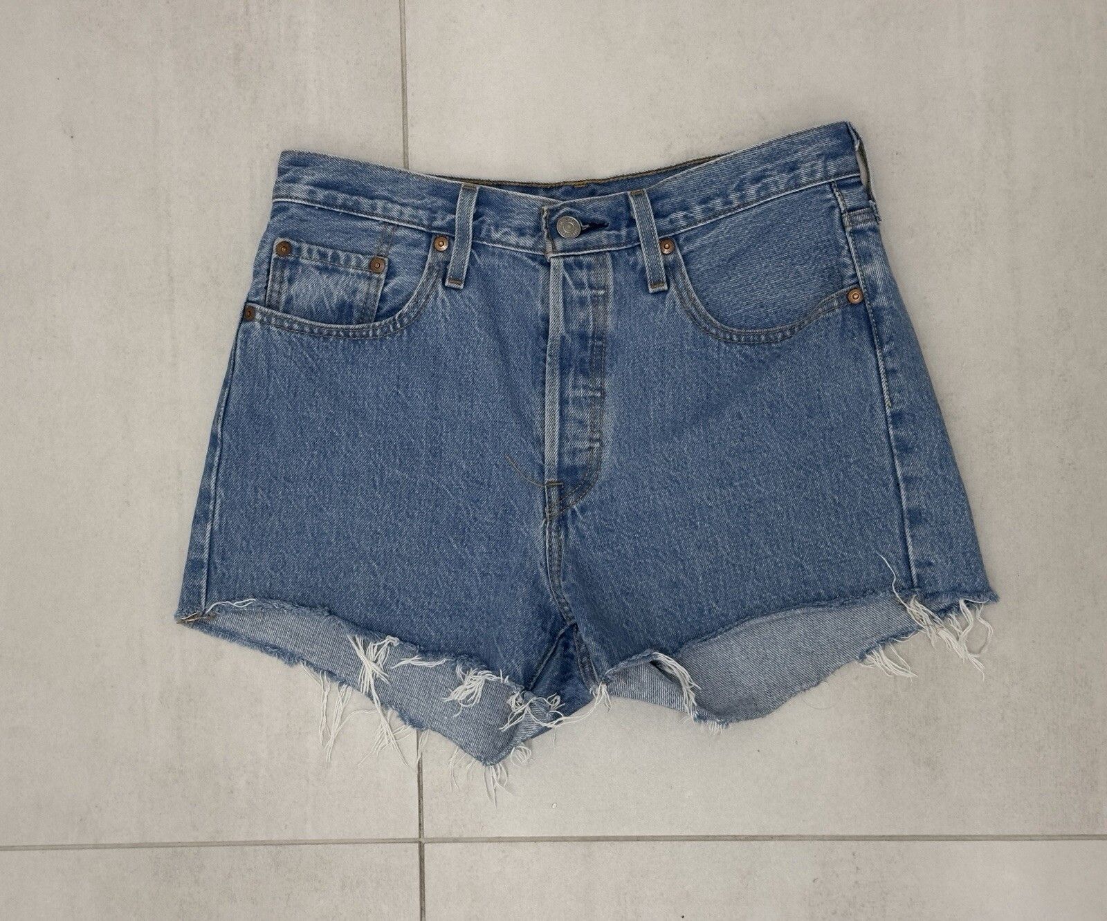 Levi's Levis 501 Womens Denim Blue Shorts Size 28 Size 28" / US 6 / IT 42 - 5 Thumbnail