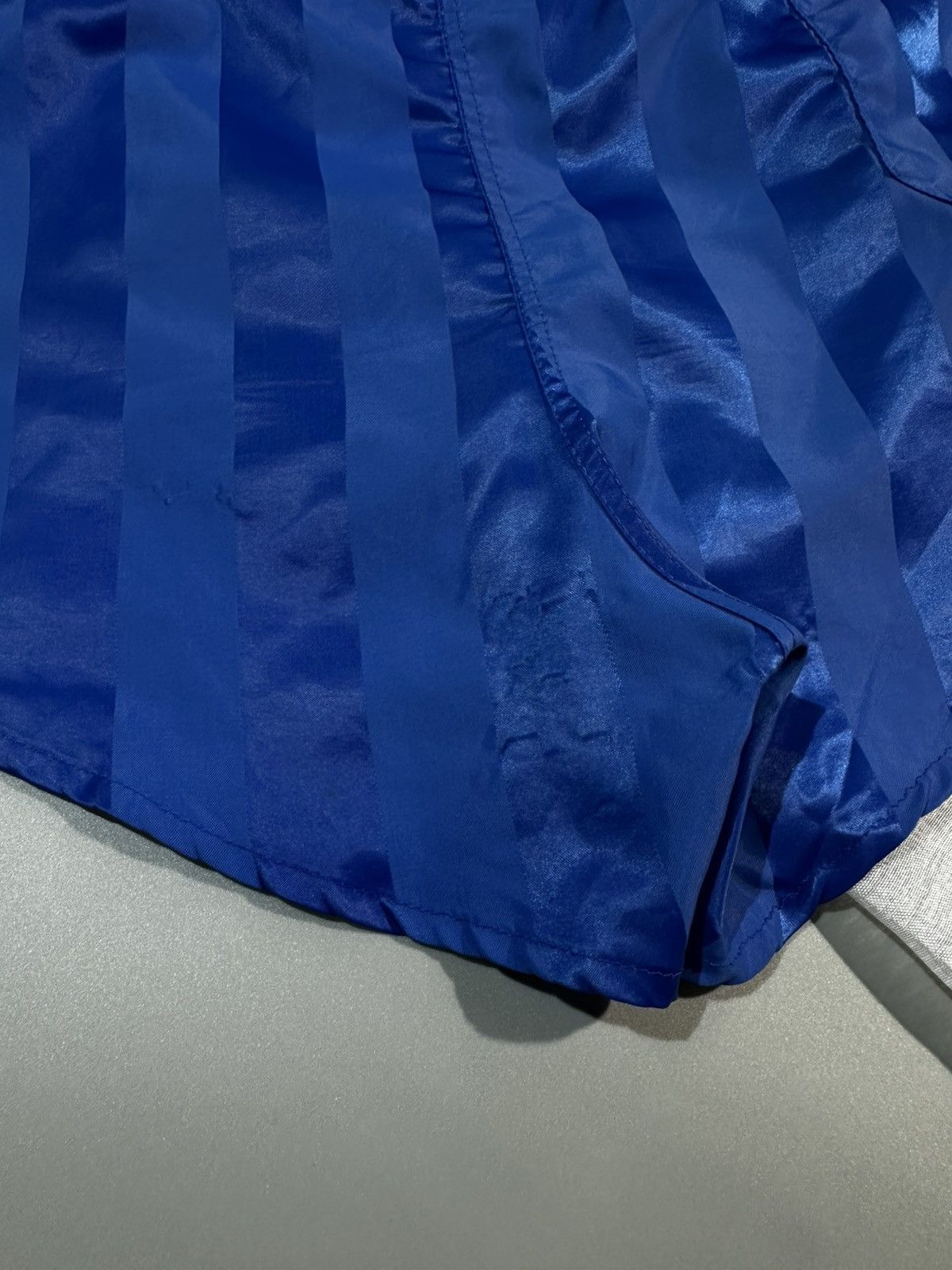 Adidas Vtg 70s Adidas Pinstripe Sprinter Shorts West in Germany Size US 34 / EU 50 - 9 Thumbnail