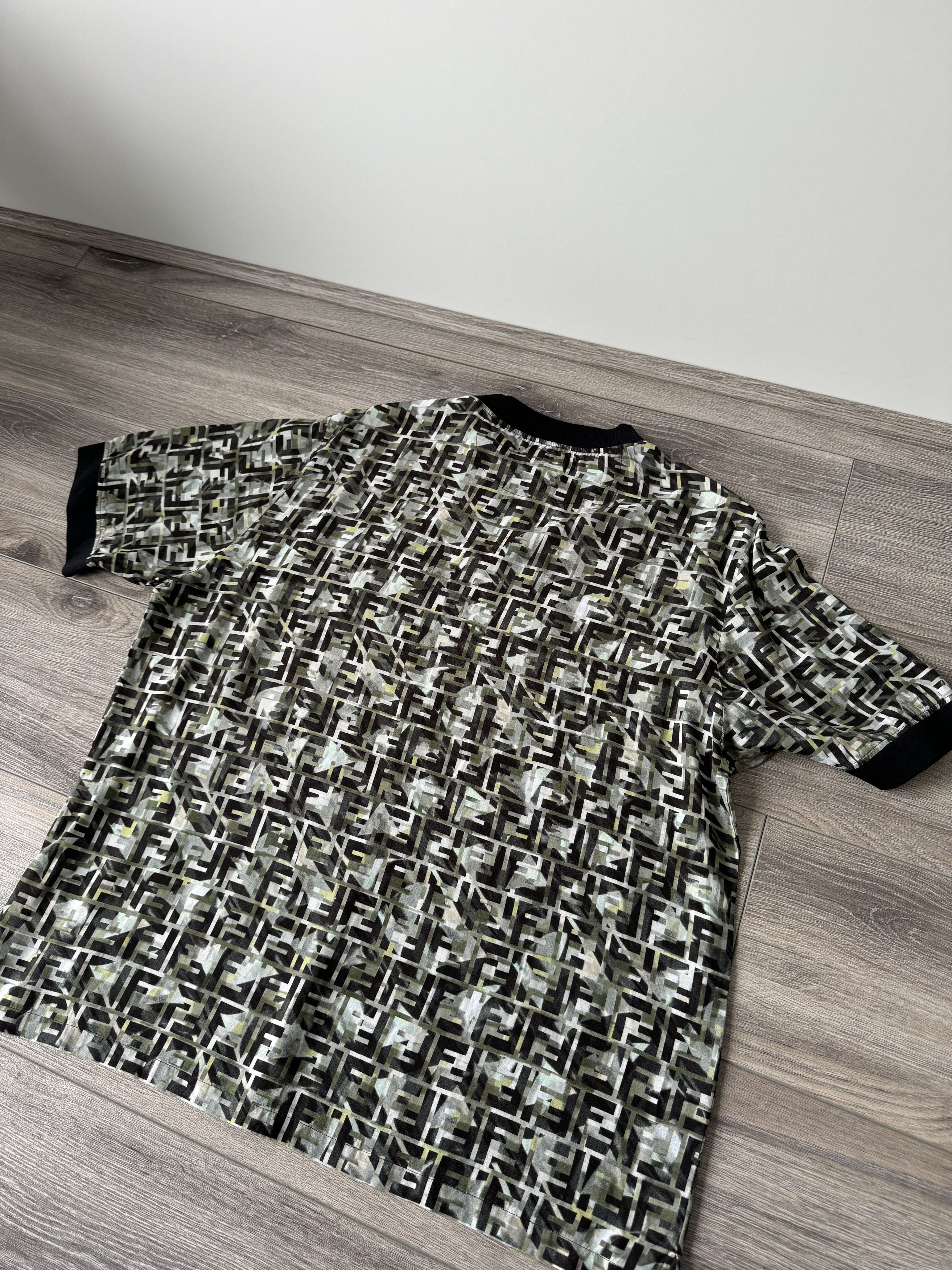 Fendi Fendi FF Camouflage Print T-Shirt Size US M / EU 48-50 / 2 - 3 Thumbnail