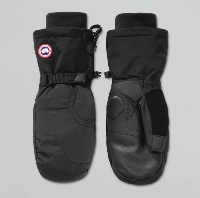 Size XL - Canada Goose Classic Badge Black Mittens