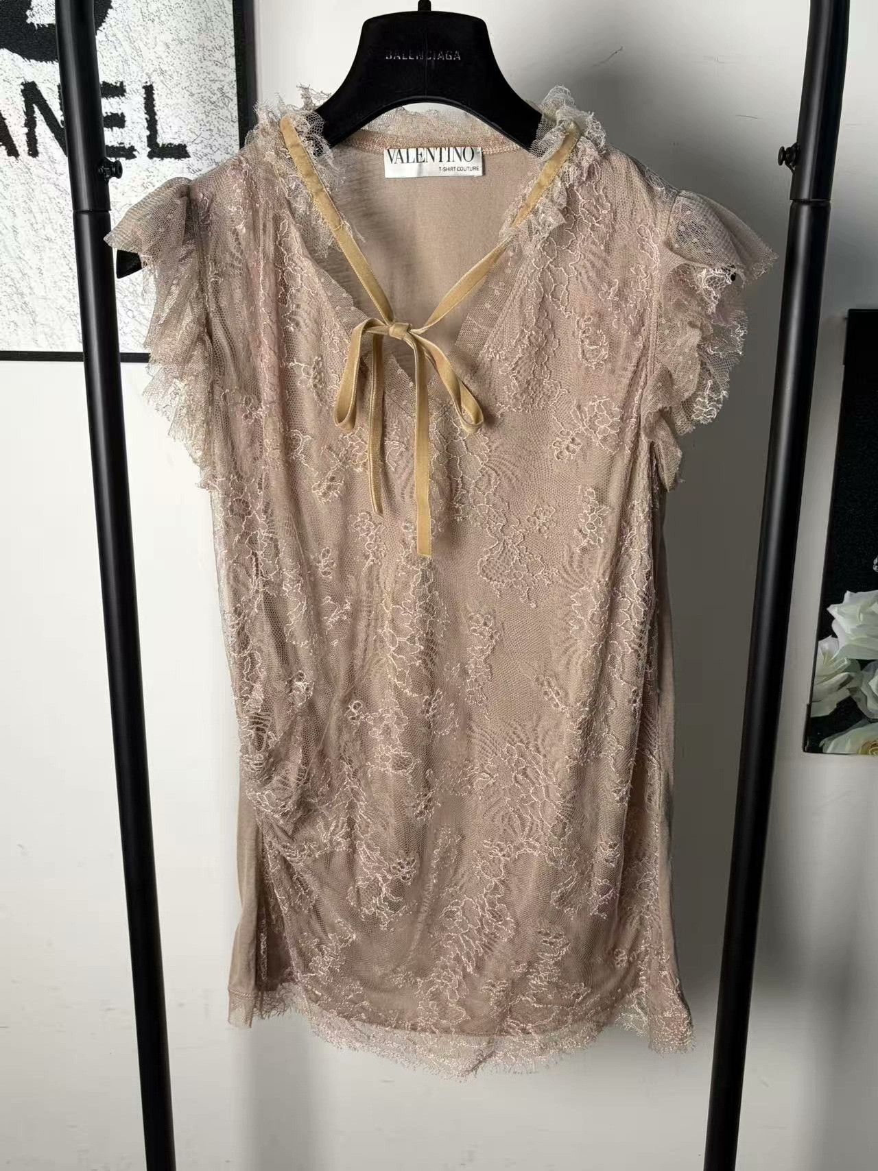 Valentino Valentino White T-Shirt M Women Size M / US 6-8 / IT 42-44 - 1 Thumbnail