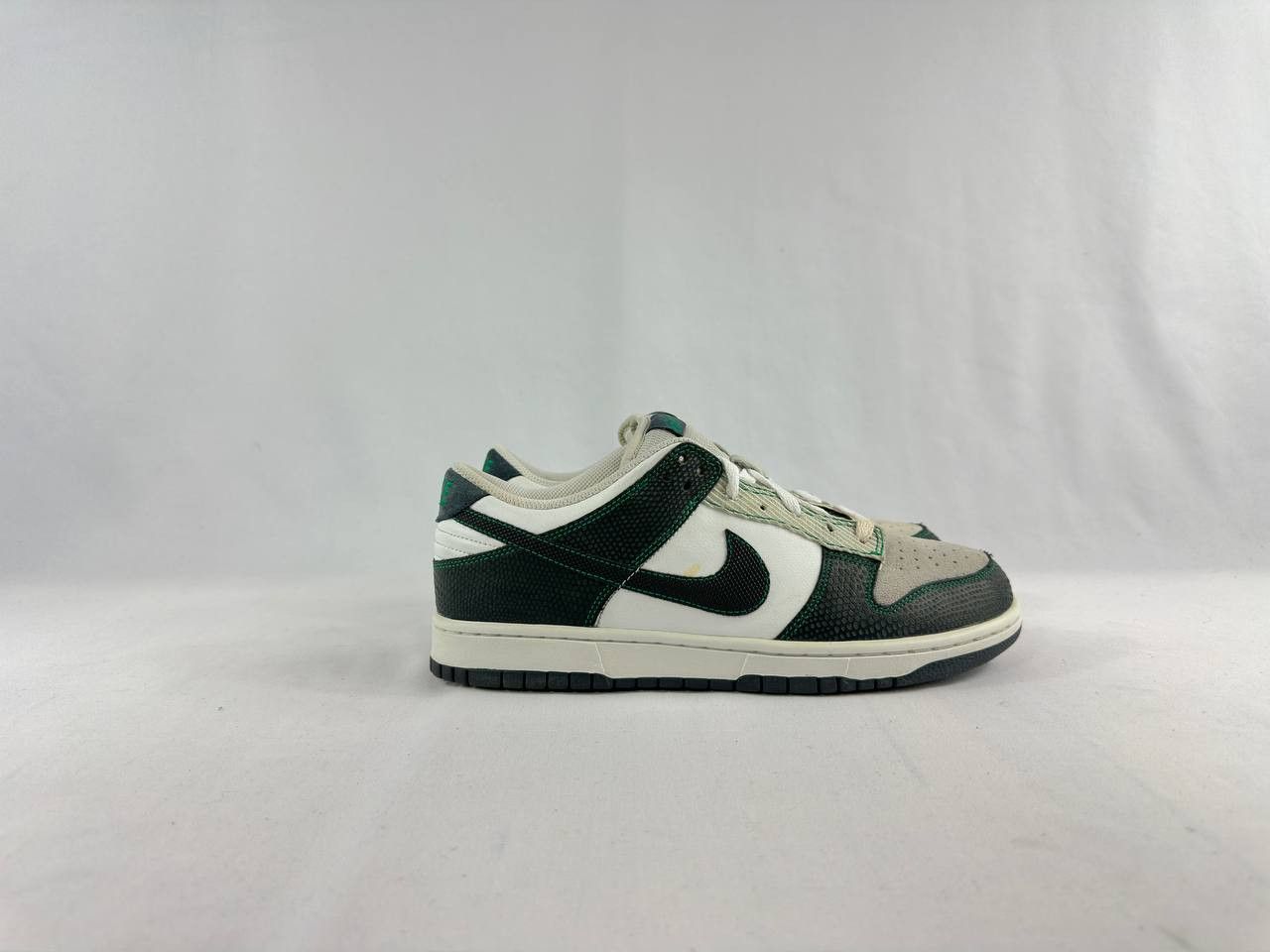 Nike Nike Dunk Low 6.0 'Black Snakeskin Green' 2010 Size US 9.5 / EU 42-43 - 1 Thumbnail