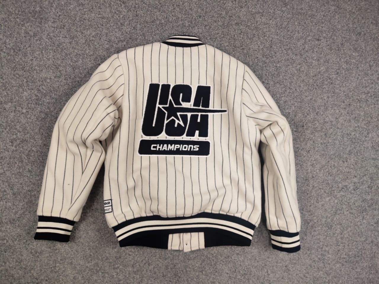 Vintage Vintage Chicago USA Champions Logo Patch Beige Bomber Jacket Size US S / EU 44-46 / 1 - 14 Thumbnail