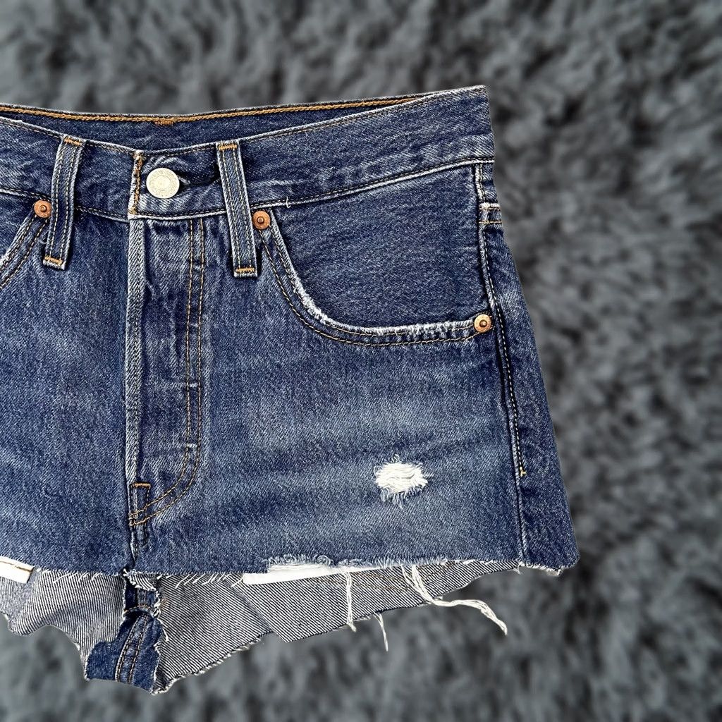 Levi's Levi's 501 Jean Shorts Womens 24 Blue Button Fly Cut Off Distressed Denim Cotton Size 42" / US 20 - 1 Thumbnail