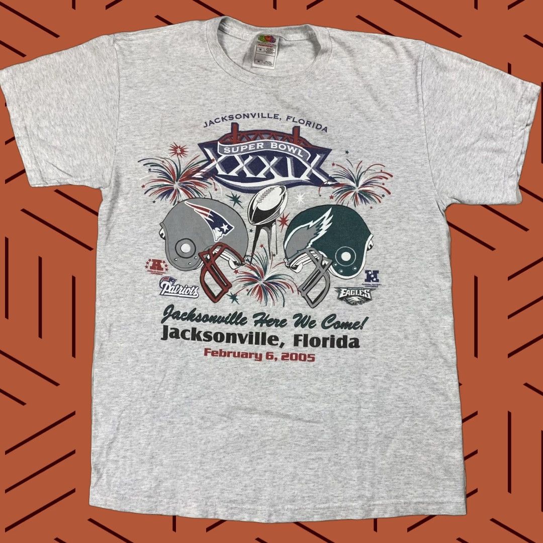 Gildan VINTAGE Gildan Super Bowl XXXIX T-Shirt Gray Men’s Medium NFL Patriots Size US M / EU 48-50 / 2 - 1 Thumbnail