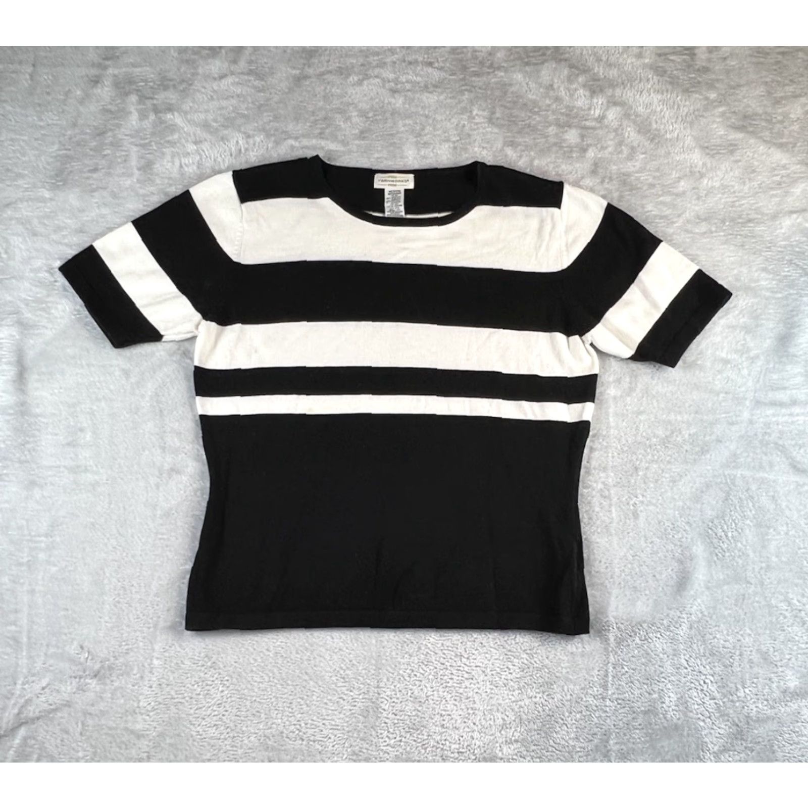 Vintage VINTAGE Black Sweater Womens Medium Striped Crew Neck Pullover Lightweight Preppy 60s-90s Style Easy Care Dry Clean Only Size M / US 6-8 / IT 42-44 - 2 Thumbnail