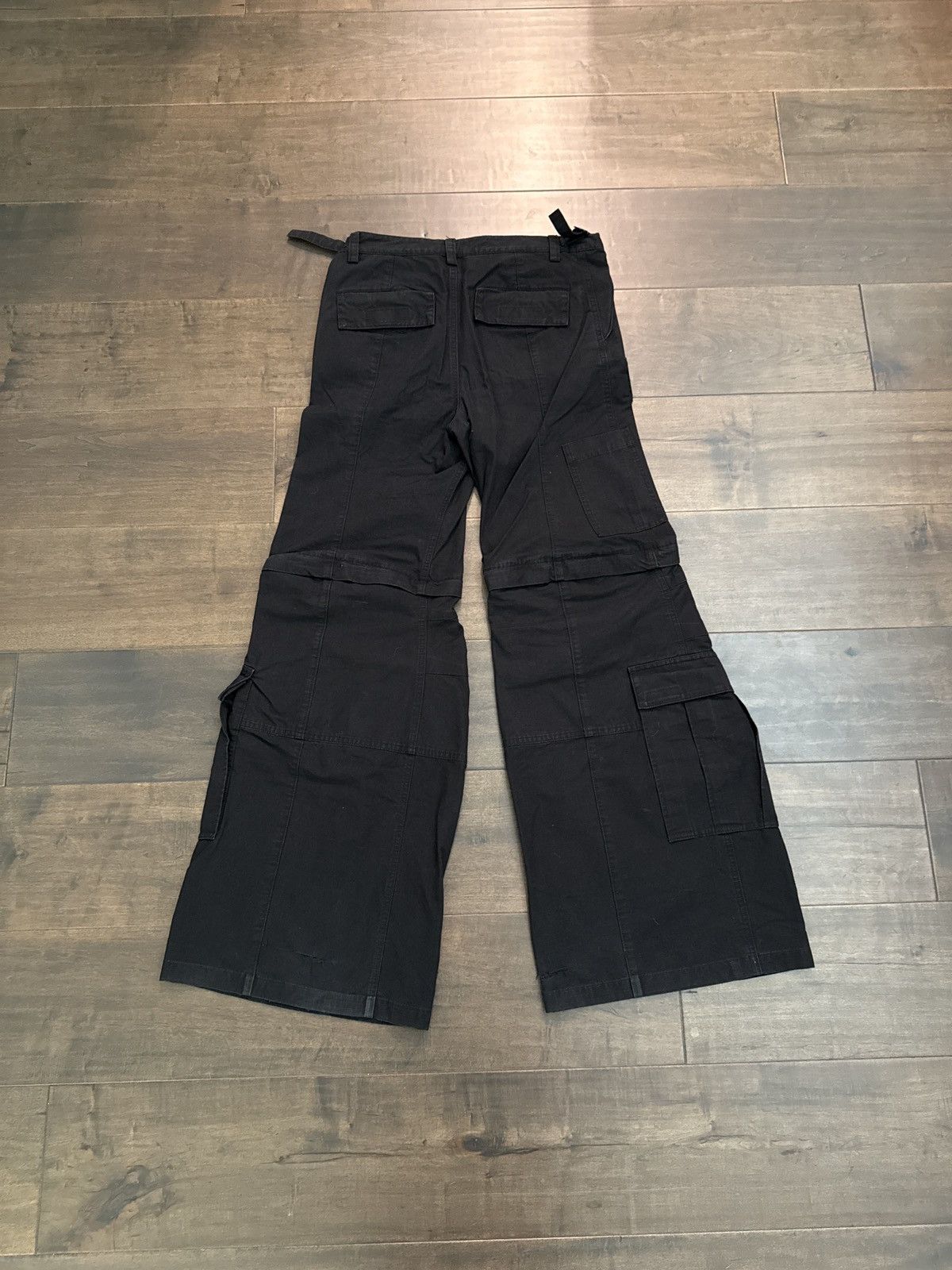 Balenciaga Balenciaga fw22 flared cargos Size US 32 / EU 48 - 2 Thumbnail