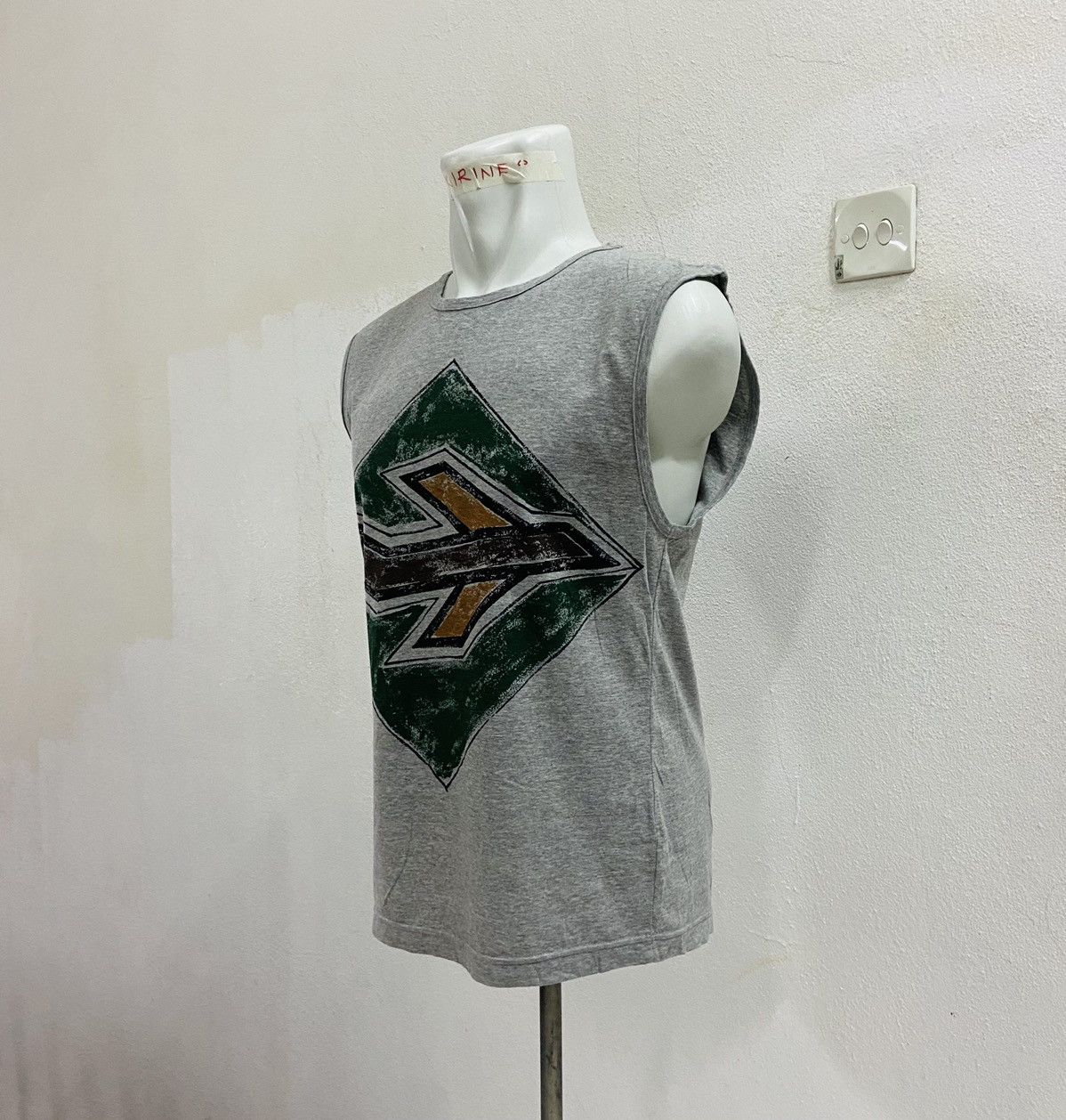 Issey Miyake × Vintage VINTAGE ISSEY MIYAKE GRAPHIC SLEEVELESS Size US S / EU 44-46 / 1 - 3 Thumbnail