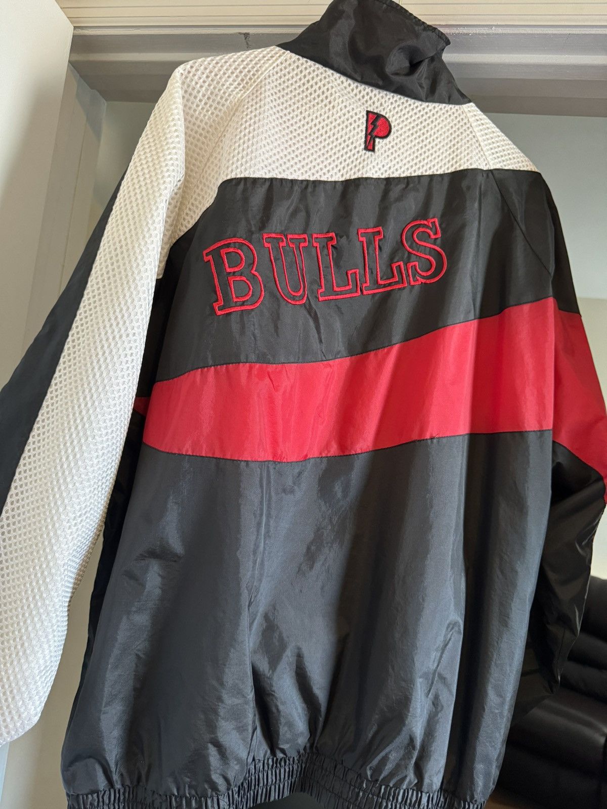 NBA × Pro Player Chicago Bulls Pro Player light jacket size XXL Size US XXL / EU 58 / 5 - 1 Thumbnail