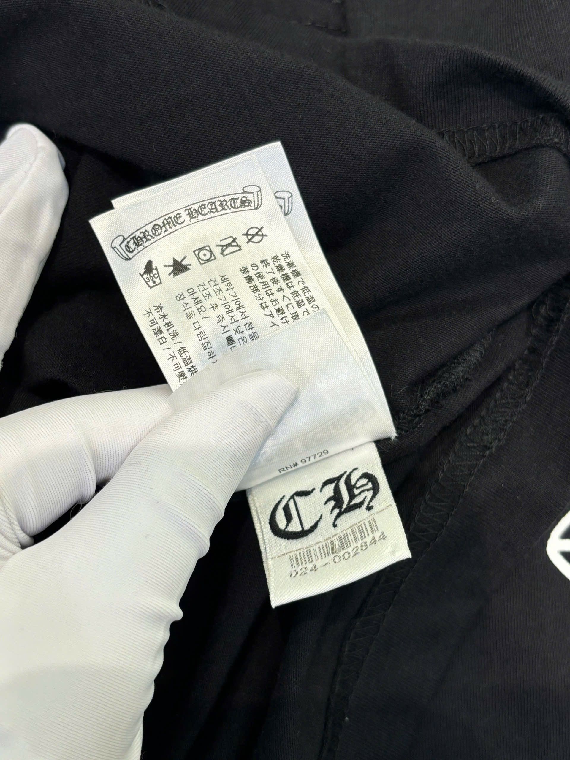 Chrome Hearts CHROME HEARTS Exclusive Taipei L/S T Shirt BLACK Size US M / EU 48-50 / 2 - 7 Thumbnail