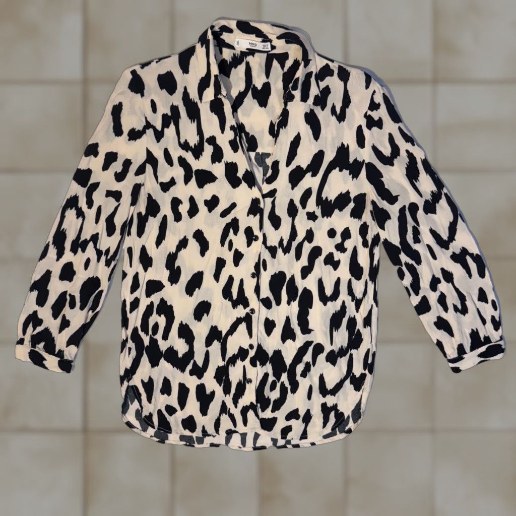 Polo Ralph Lauren Polo Ralph Lauren Blouse Shirt Women's Leopard Print Button Up Top Cream Ivory Knit Polyester Regular Long Sleeve Collared Size XS / US 0-2 / IT 36-38 - 1 Thumbnail